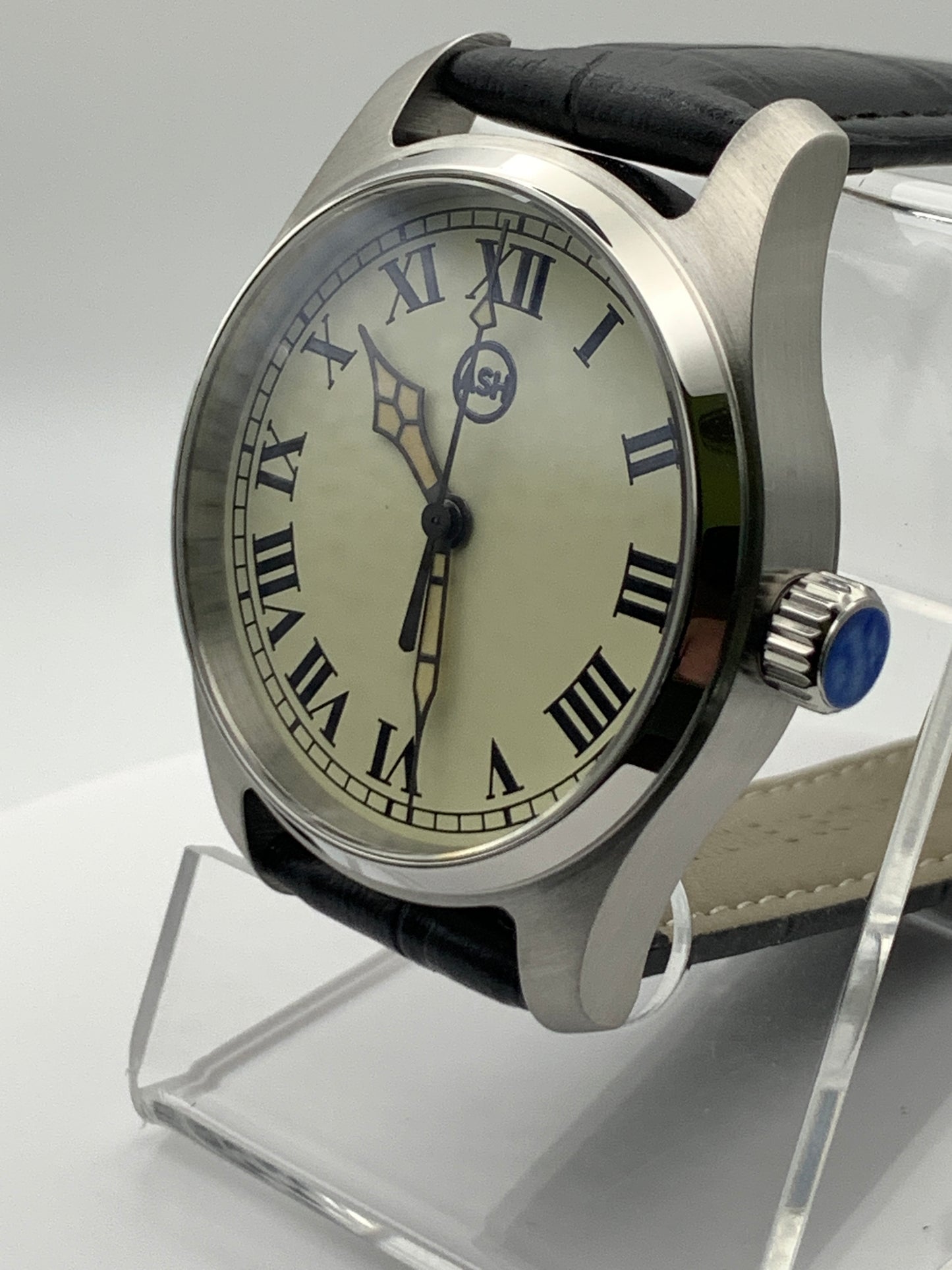 39mm Cream Roman Numerals