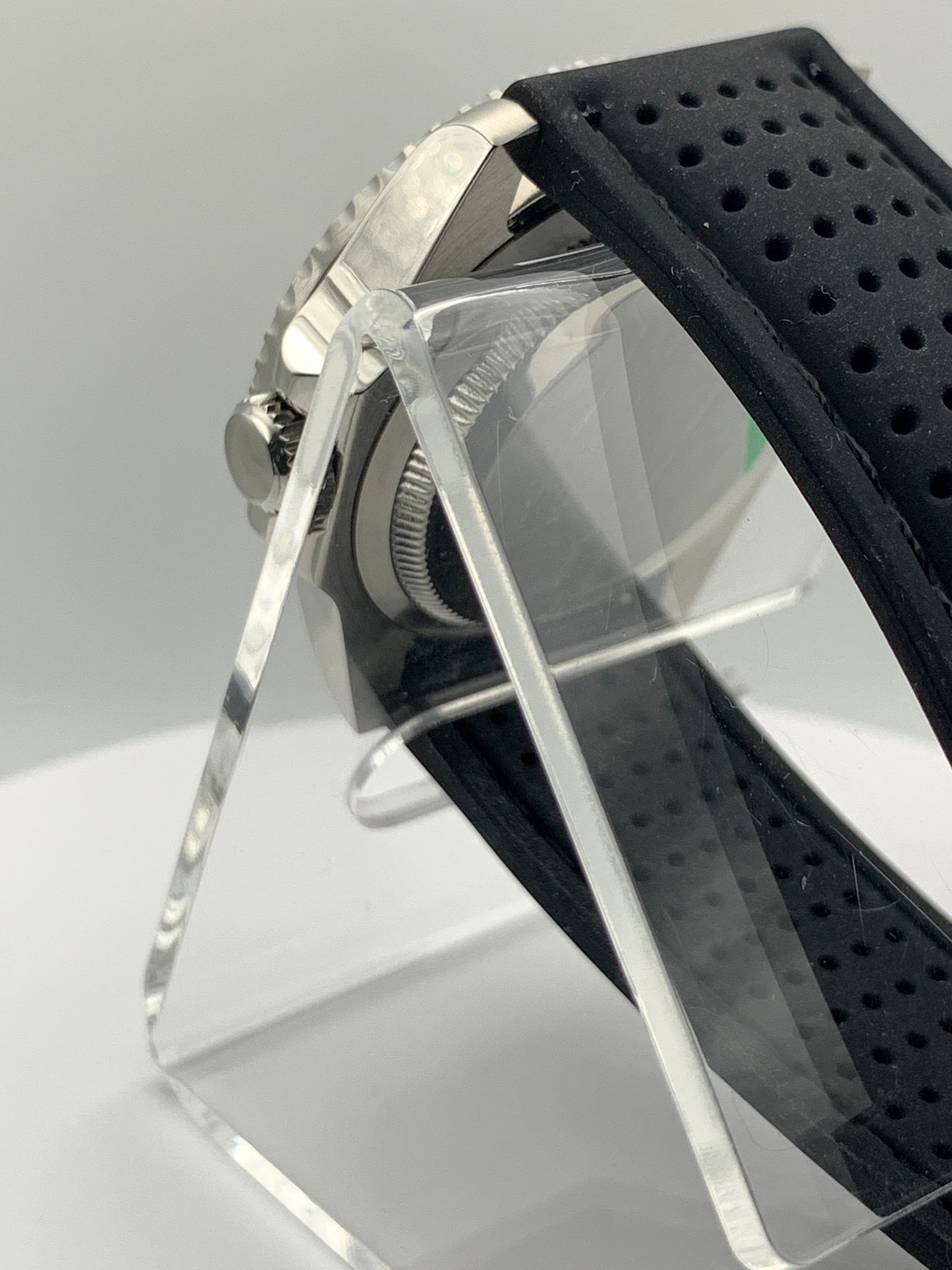 36mm Dive Watch. Textured dial.