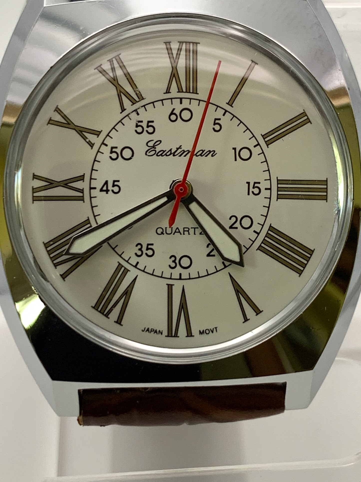 Neo vintage white dial roman numerals. NOS Gruen case.