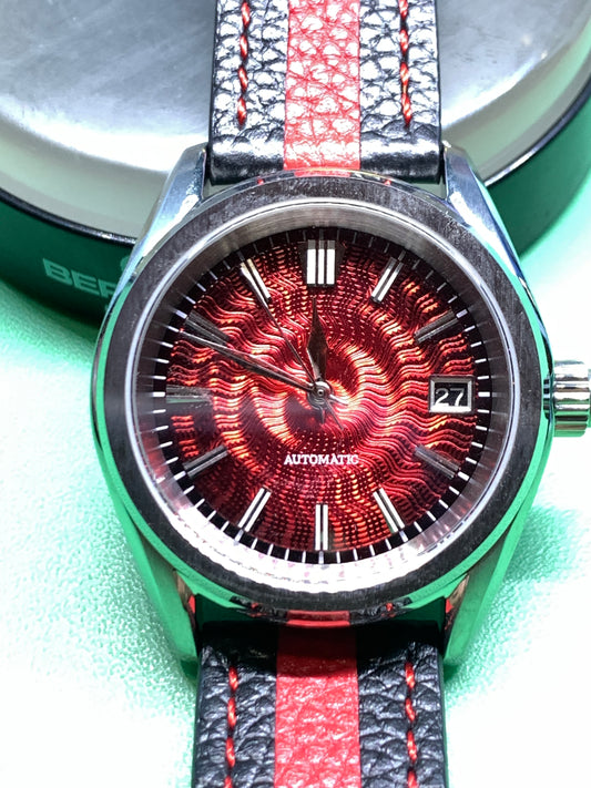 Perihelion - 38mm Stainless steel. Sapphire crystal. Seiko NH35.