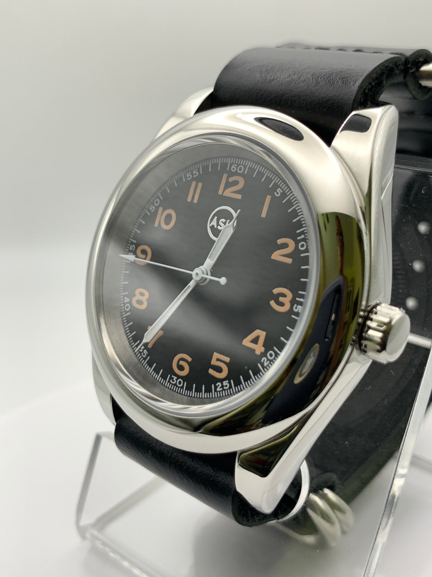 39mm Black and vintage yellow field watch.