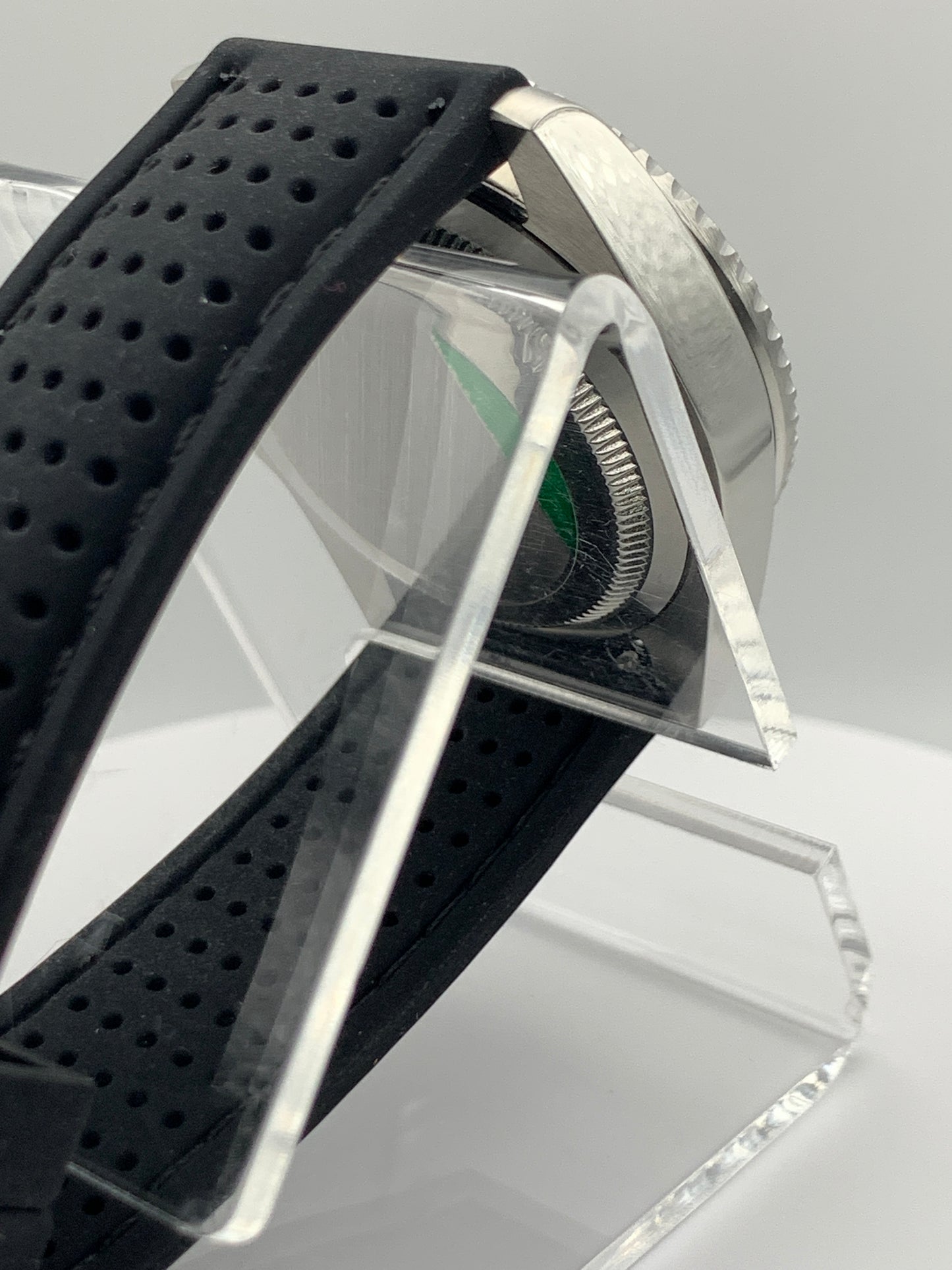 36mm Dive Watch. Textured dial.