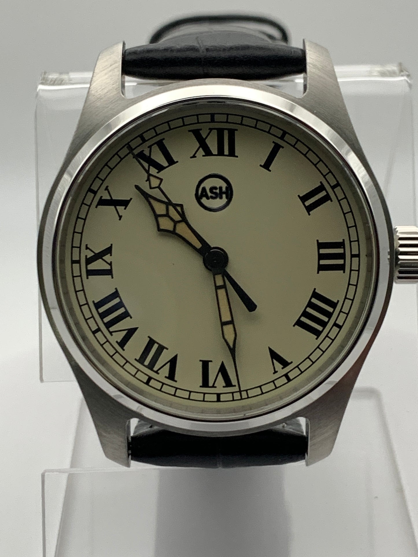 39mm Cream Roman Numerals
