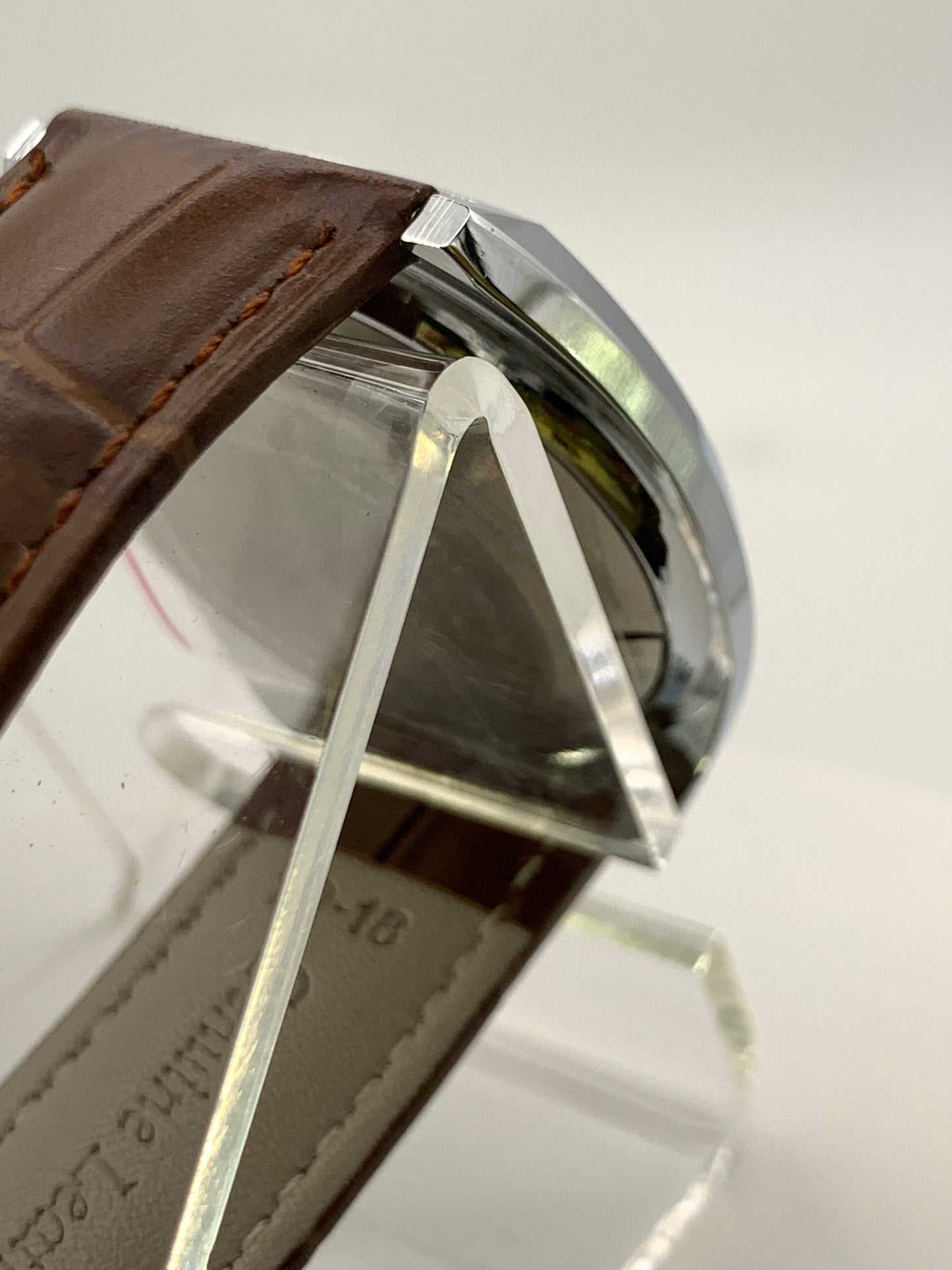 Neo vintage white dial roman numerals. NOS Gruen case.
