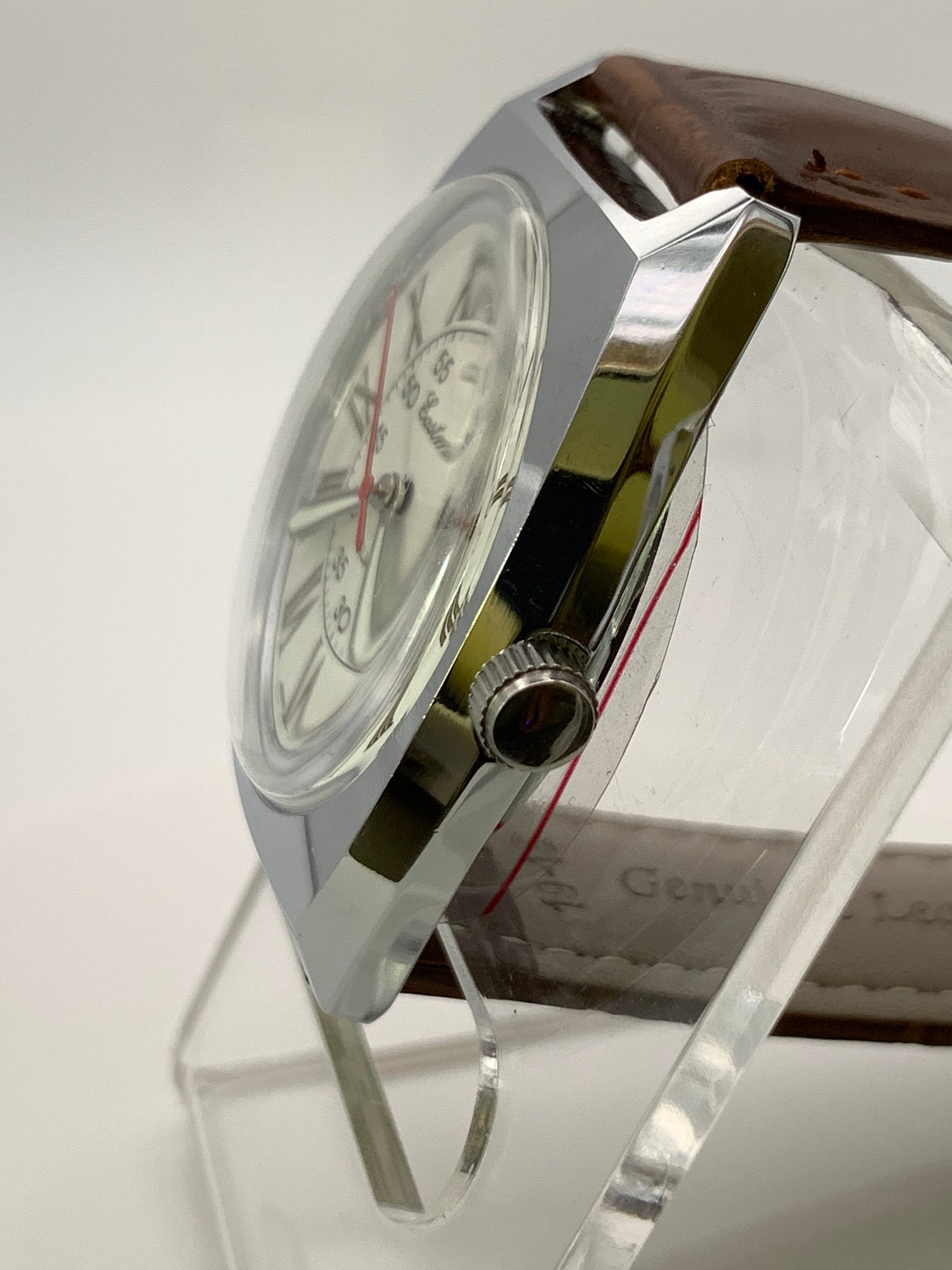 Neo vintage white dial roman numerals. NOS Gruen case.
