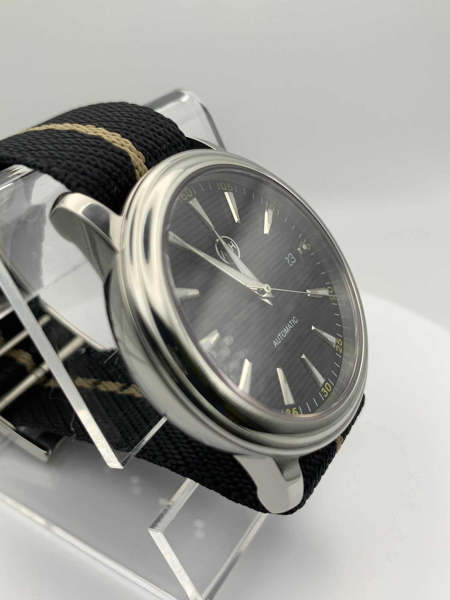 40mm Black shutter sport watch.