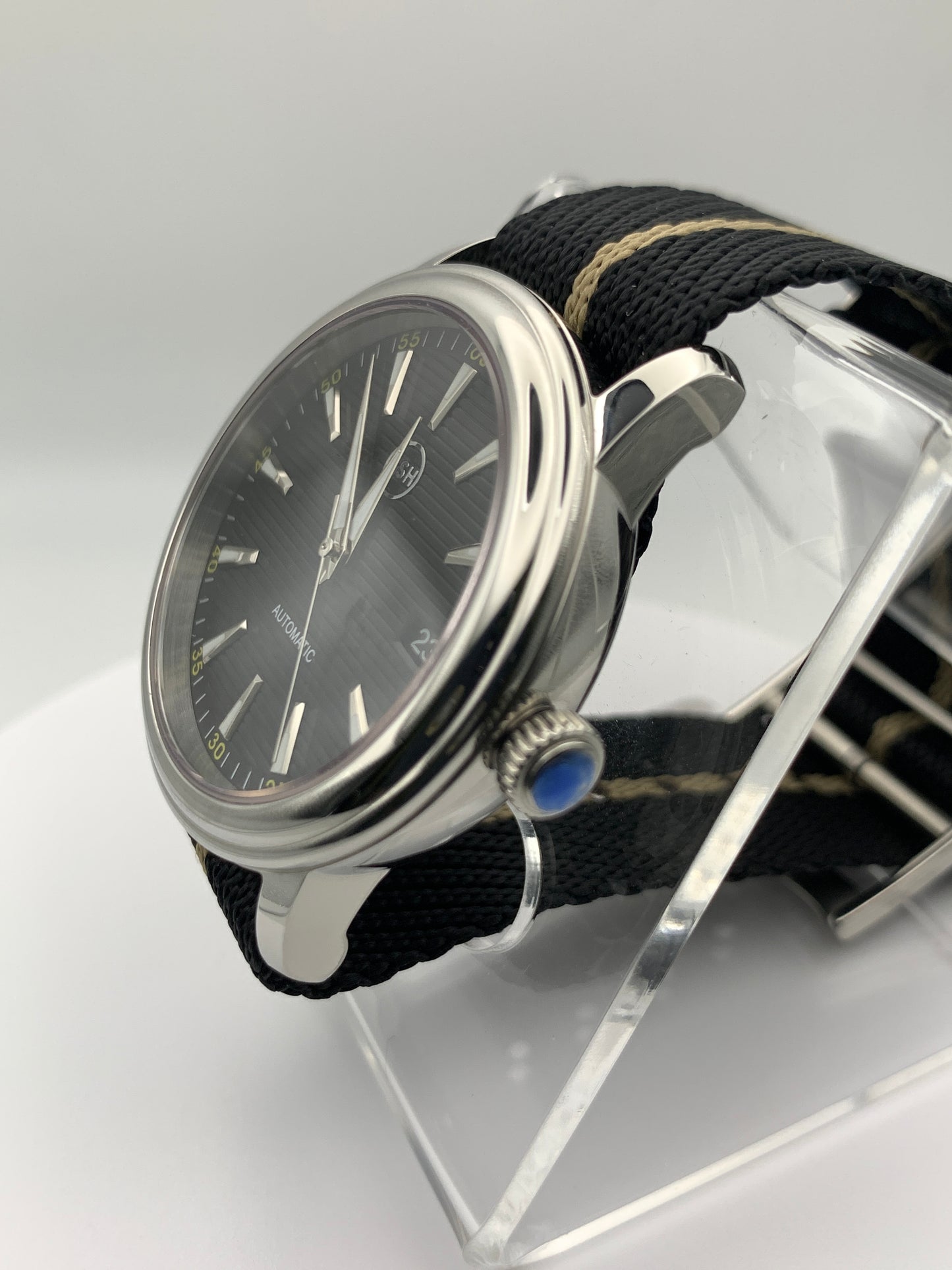 40mm Black shutter sport watch.
