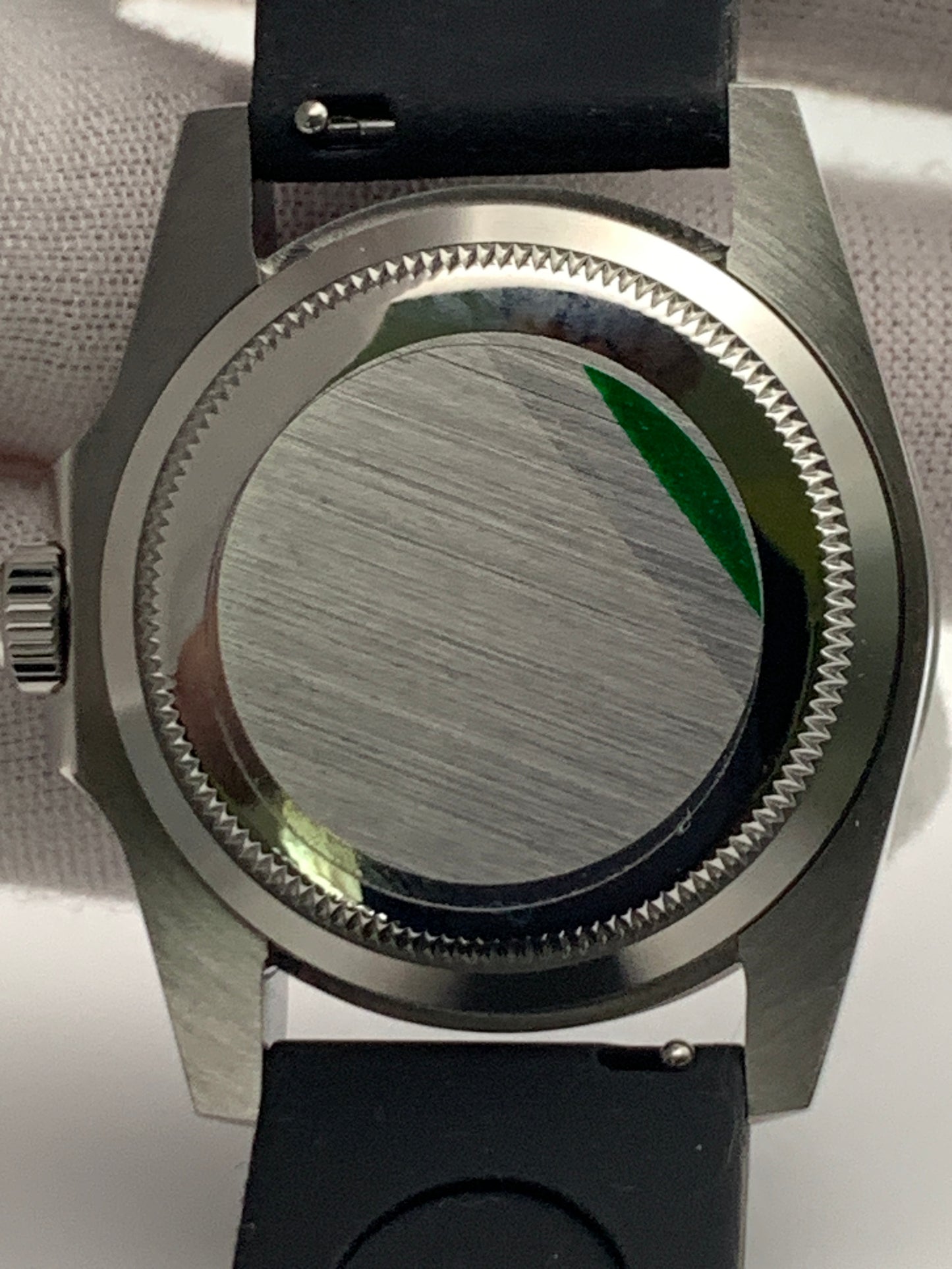 37mm Dive Watch. Blue fade wave dial.