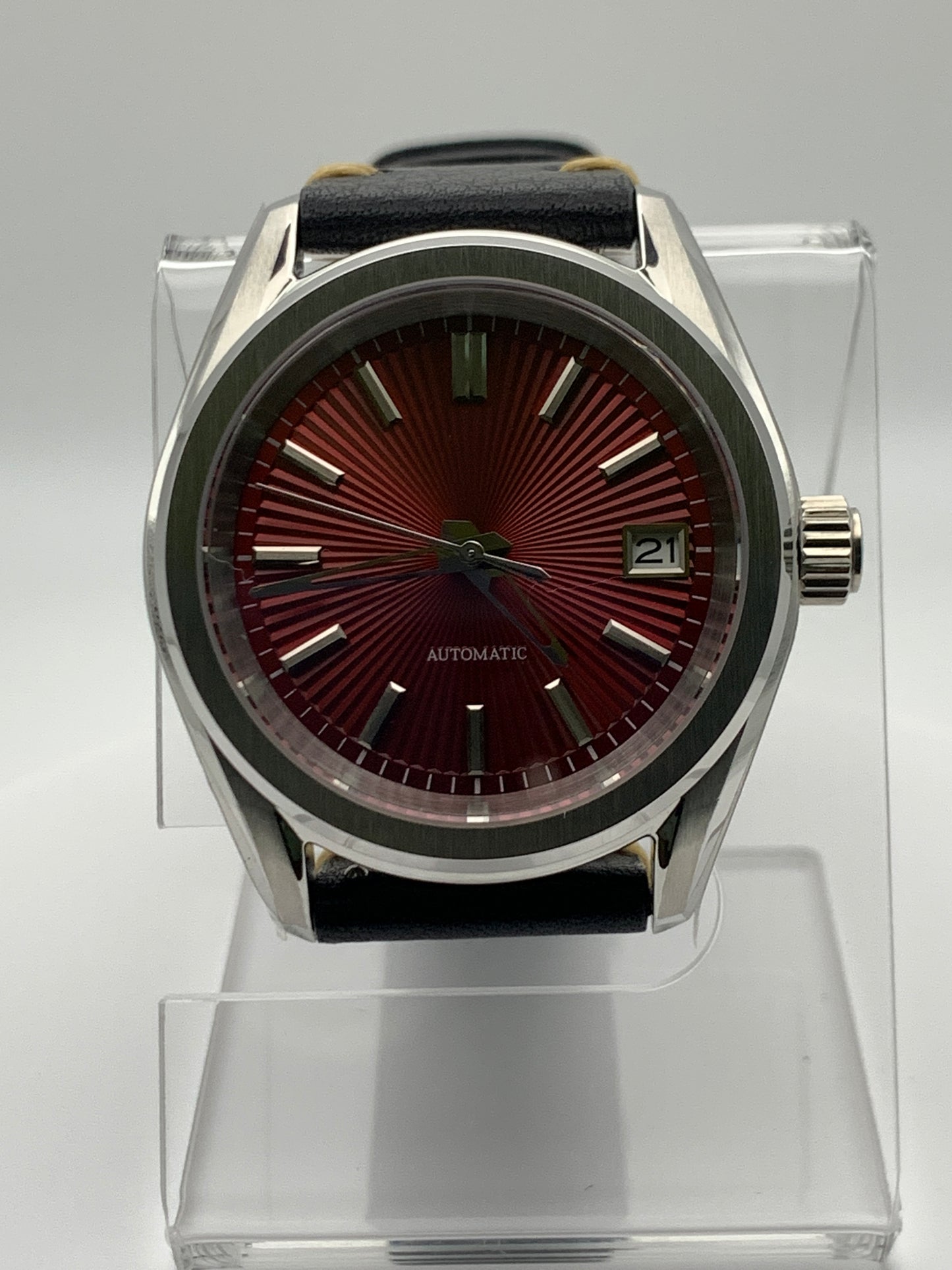 38mm Deep Red Spiral Sunray.