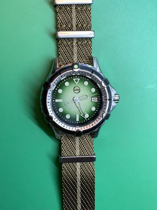Thymekeeper. 42mm Stainless steel case. Sapphire crystal. Seiko NH35.