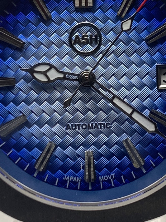 Cornflower Too. 244mm Stainless steel. Sapphire crystal. Seiko NH35