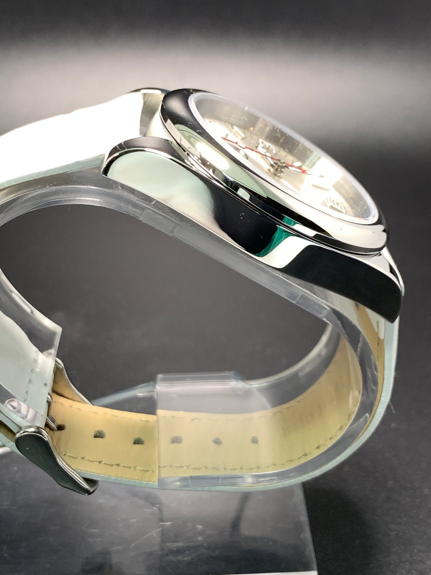 Silver Sunray Explorer Type Wristwatch
