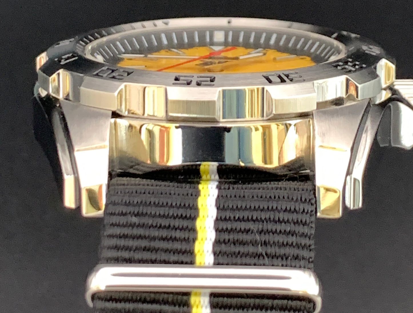 Yellow Countdown Sport Wristwatch Seiko NH35