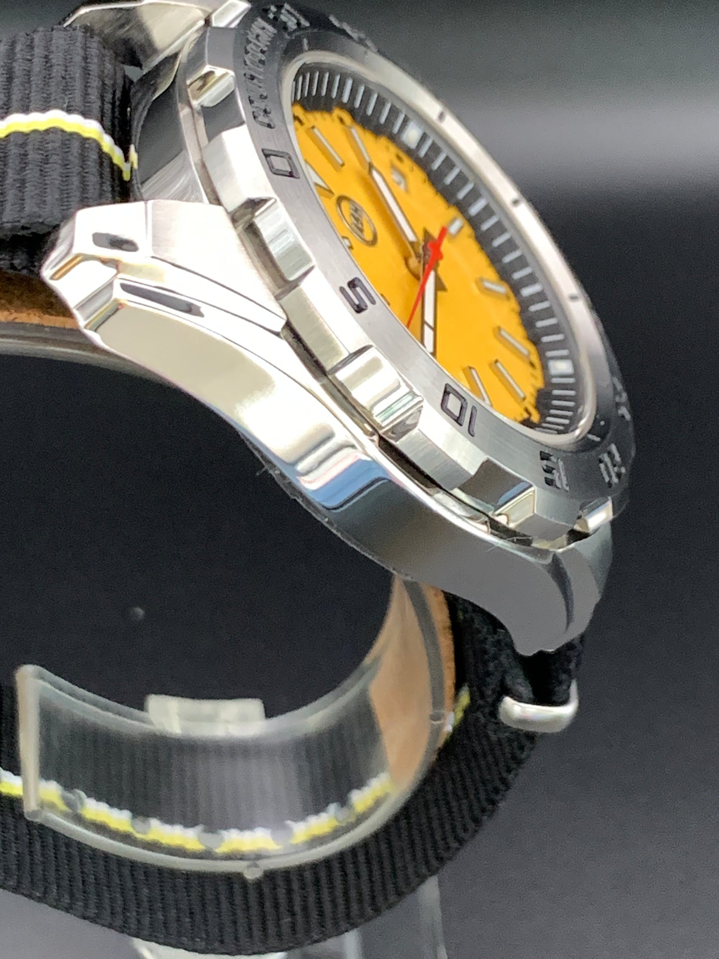 Yellow Countdown Sport Wristwatch Seiko NH35