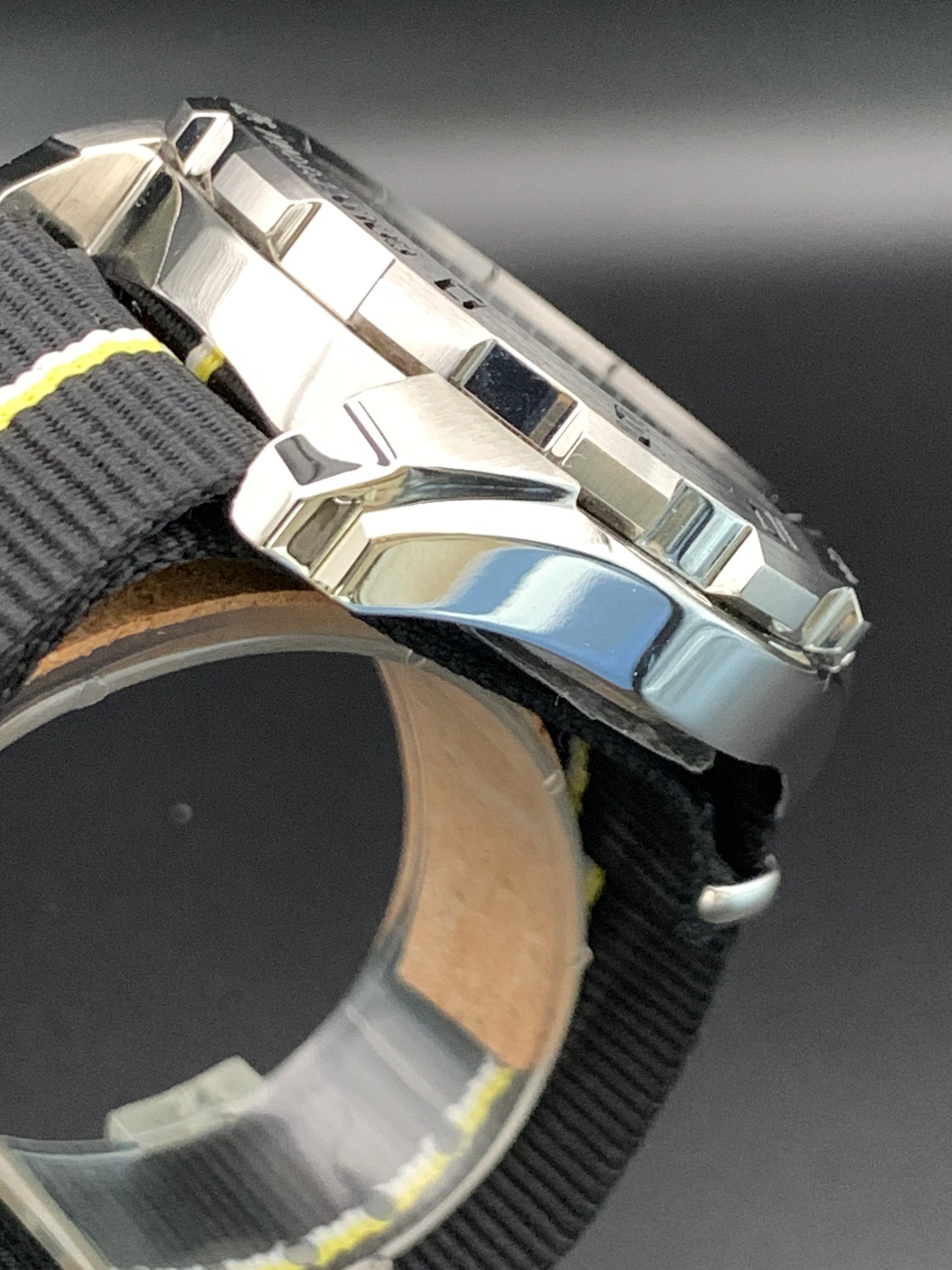 Yellow Countdown Sport Wristwatch Seiko NH35