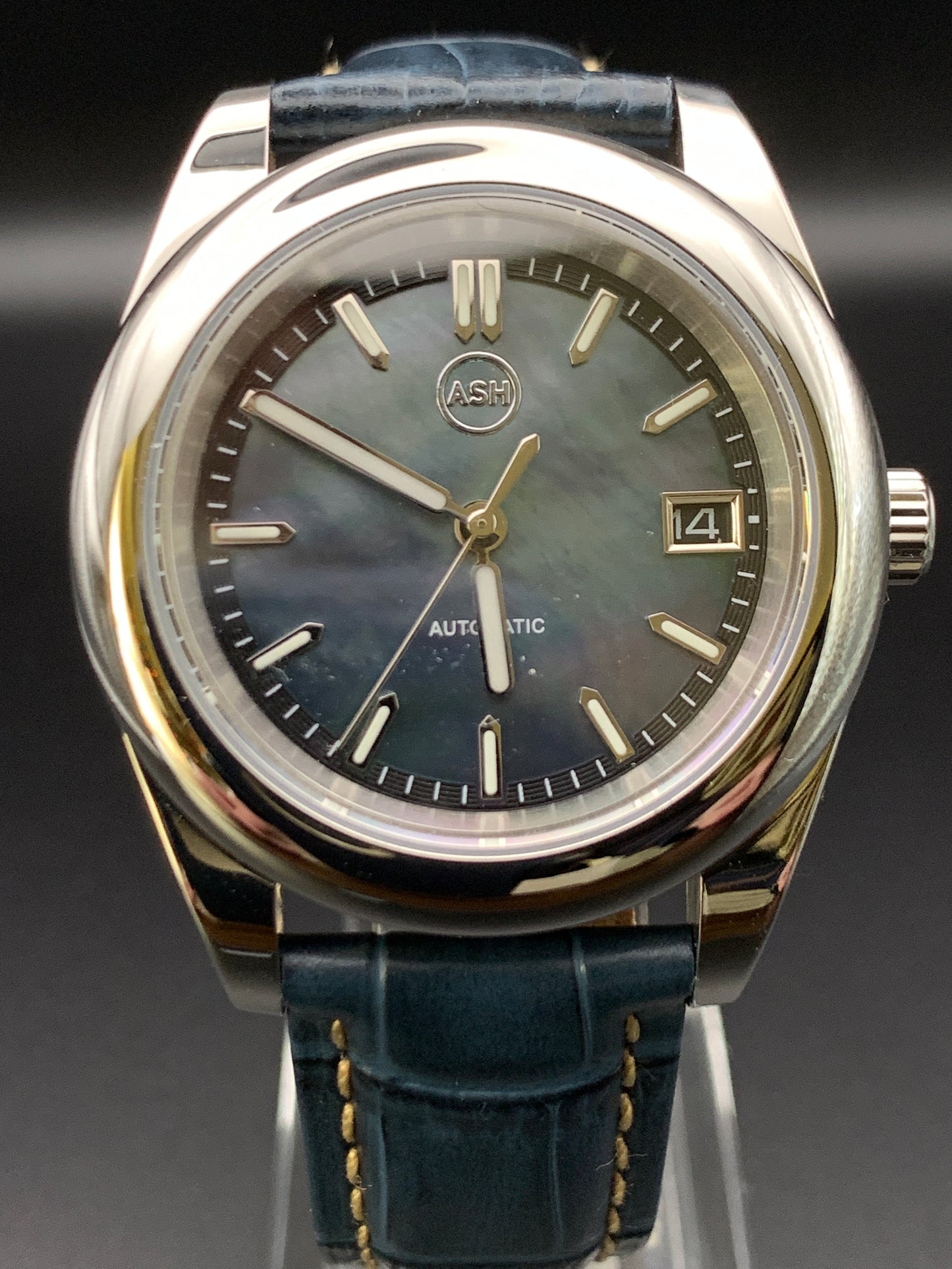 Black Mother of Pearl Sport Watch. Seiko NH35.