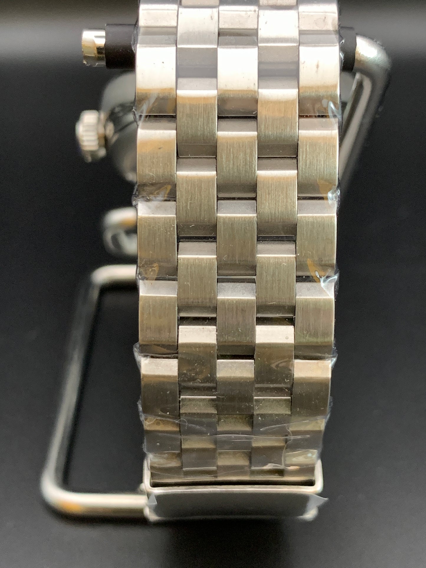 Green and Orange Sport Watch. Bracelet. Seiko NH38