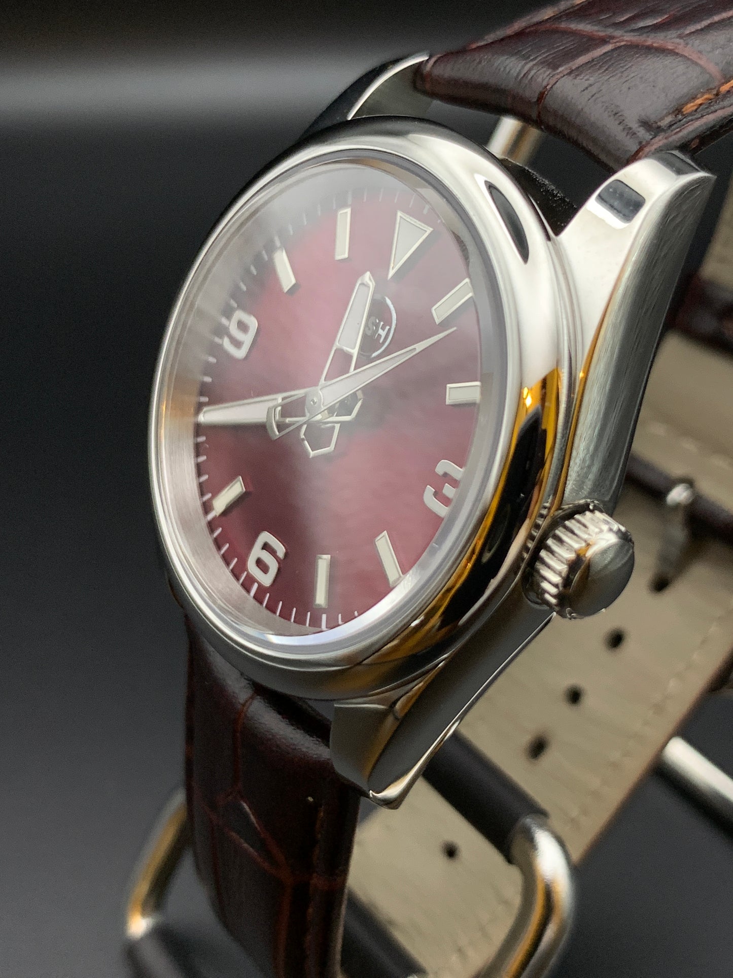 Crimson Dial. 36mm Dress Watch. Unique Handset.