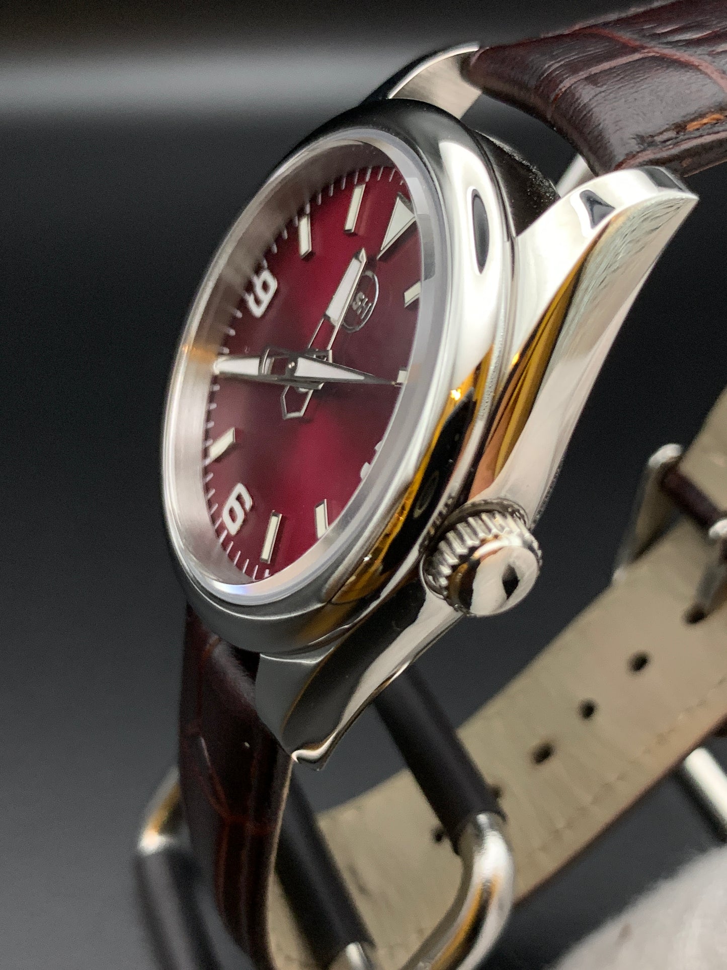 Crimson Dial. 36mm Dress Watch. Unique Handset.