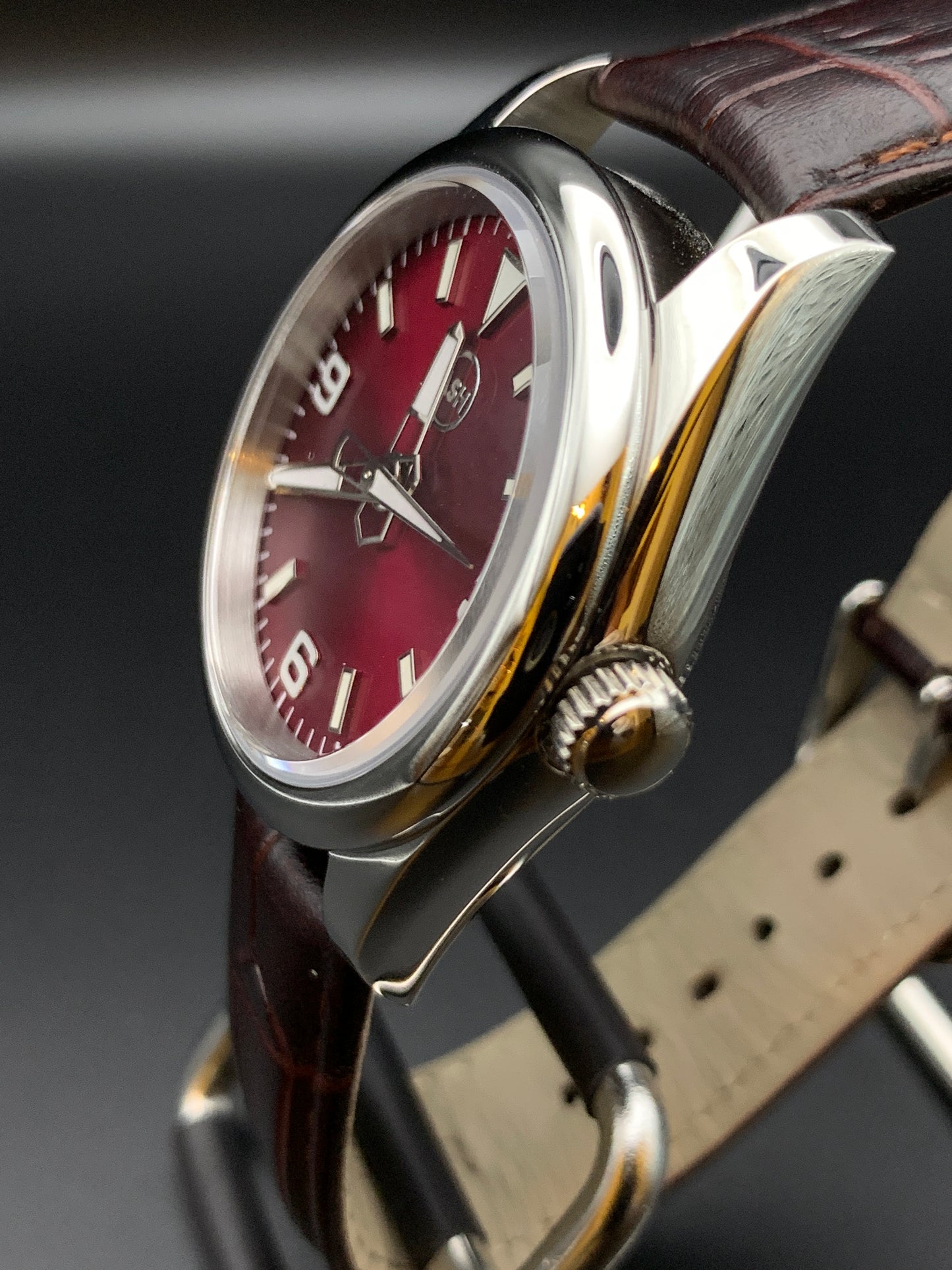 Crimson Dial. 36mm Dress Watch. Unique Handset.