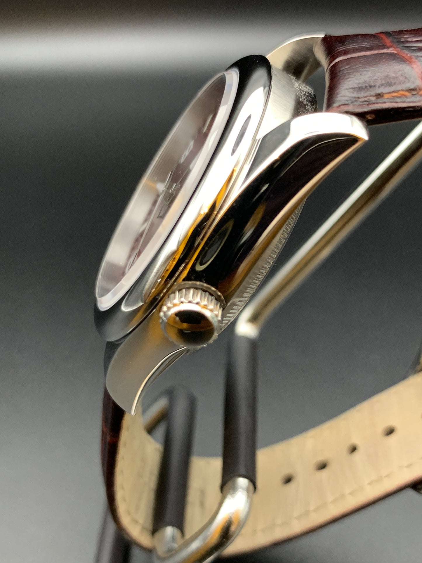 Crimson Dial. 36mm Dress Watch. Unique Handset.