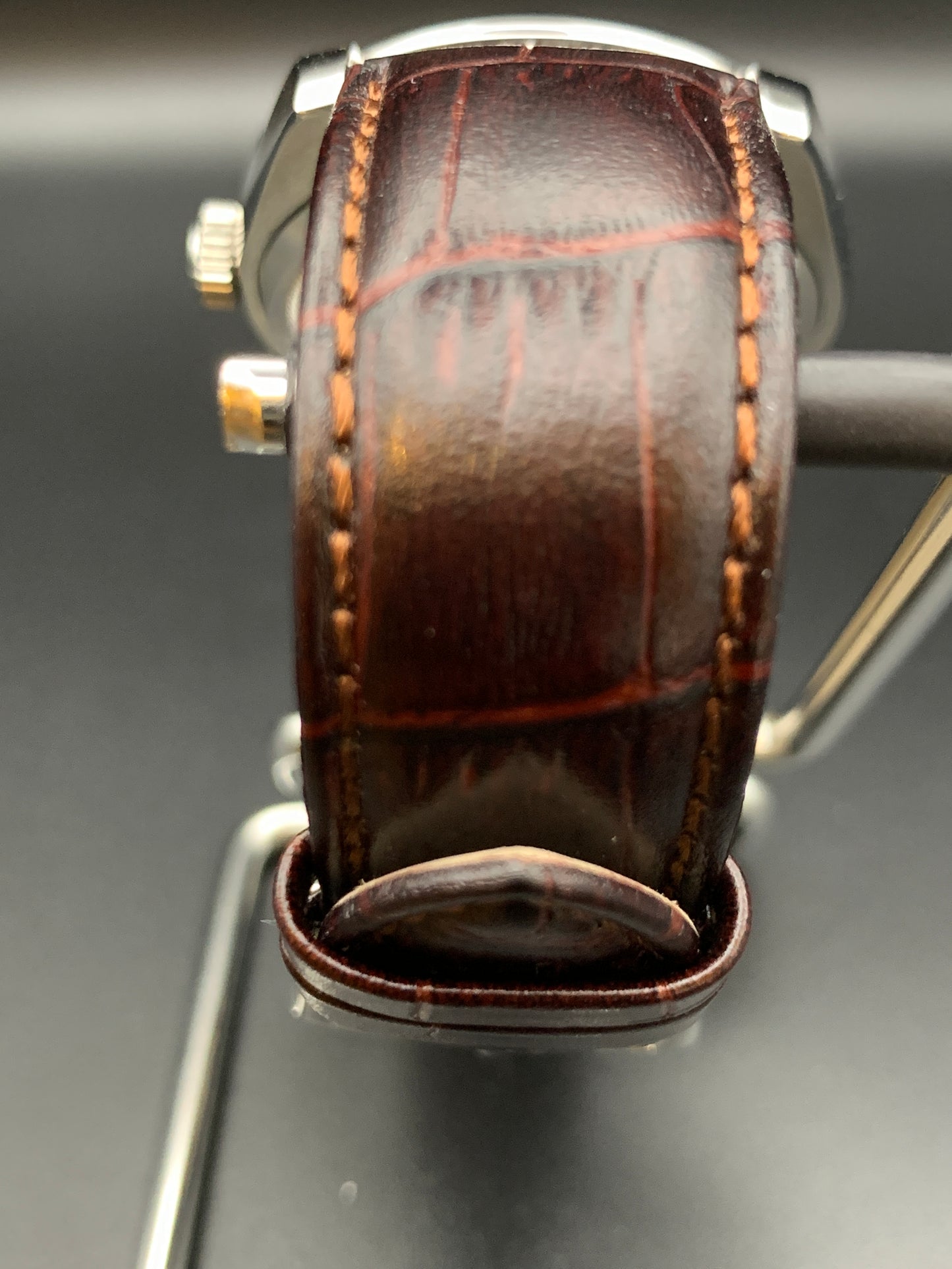 Crimson Dial. 36mm Dress Watch. Unique Handset.