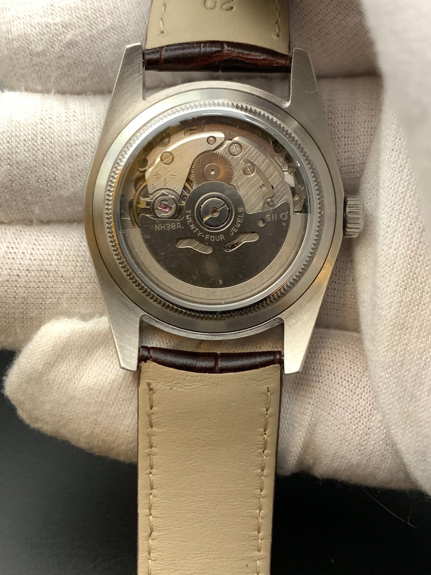 Crimson Dial. 36mm Dress Watch. Unique Handset.