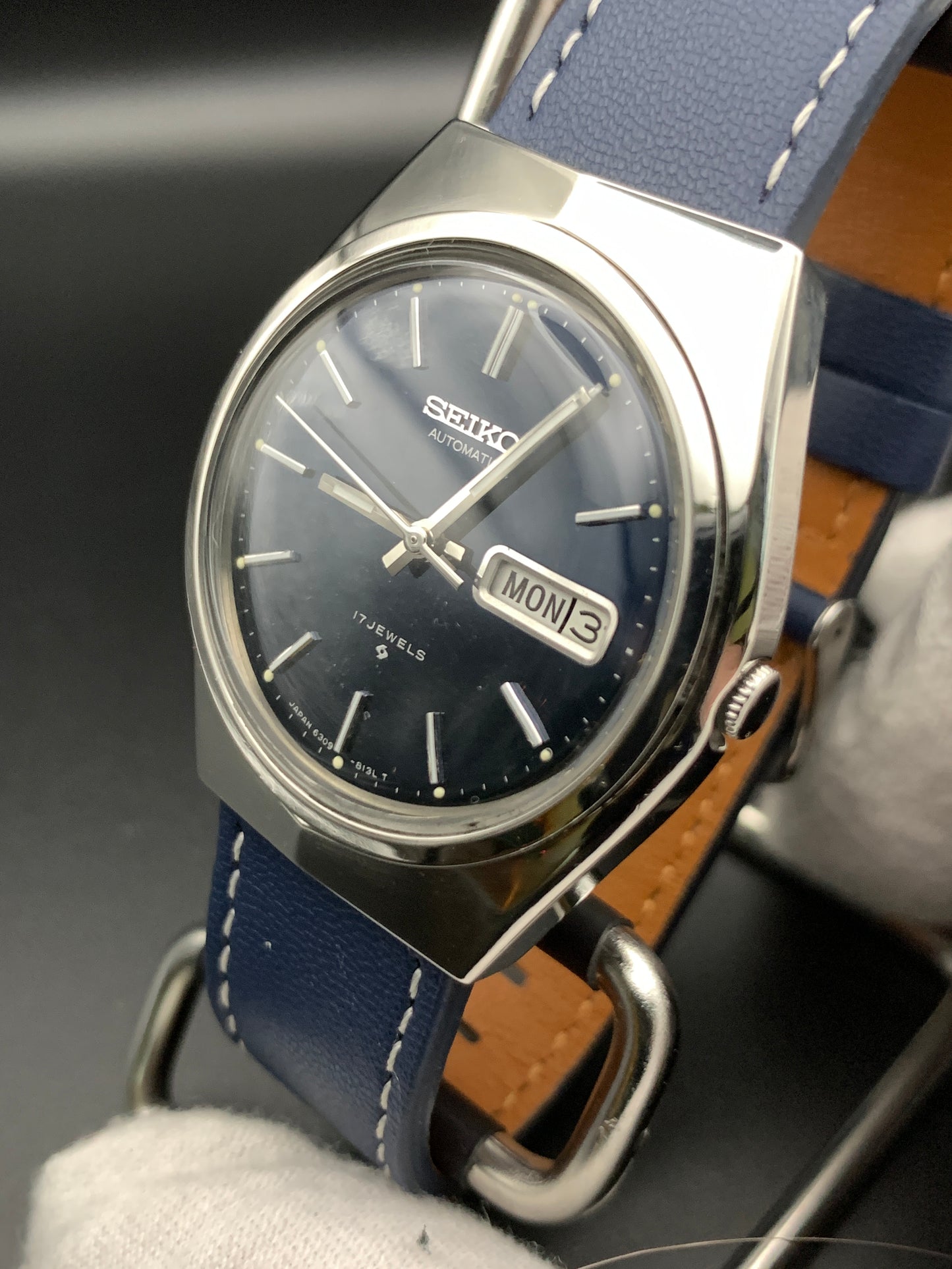 Vintage Seiko 6309-813. Blue Sunray dial. Serviced and regulated.