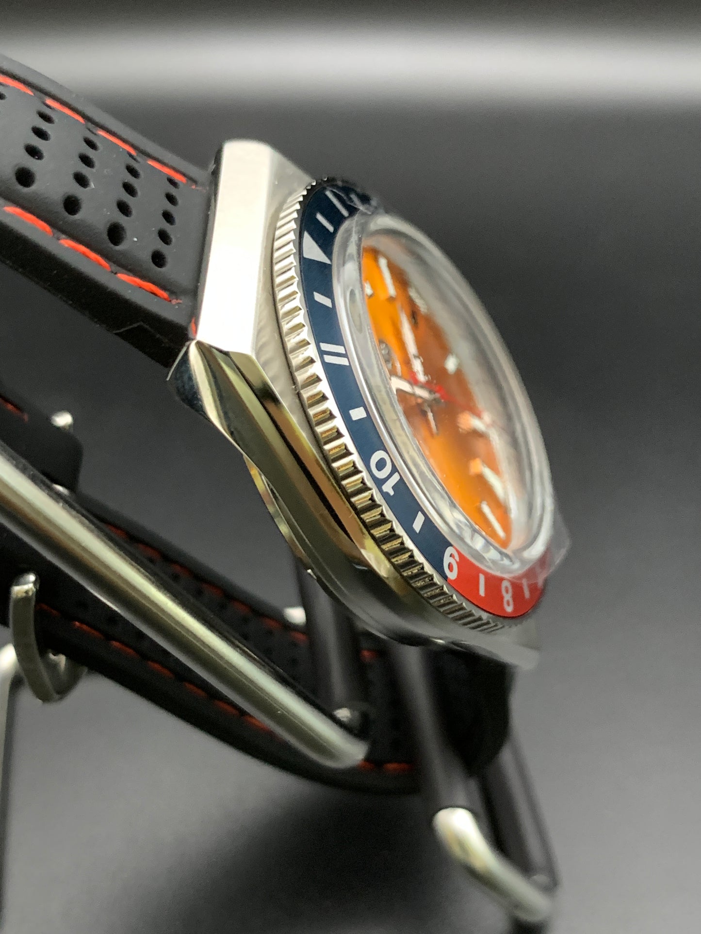Pogue Style Retro Dive Watch. Seiko NH35