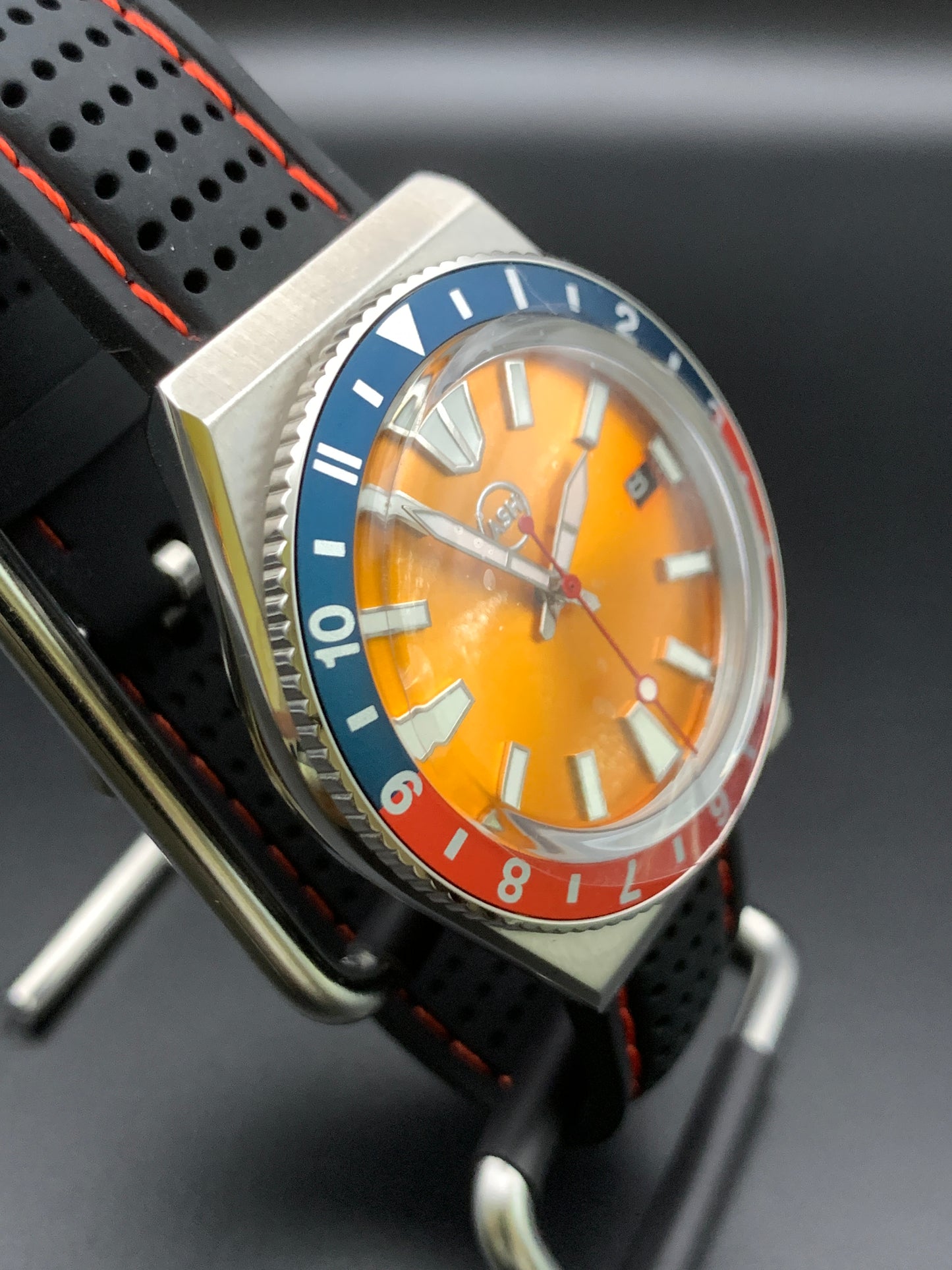 Pogue Style Retro Dive Watch. Seiko NH35