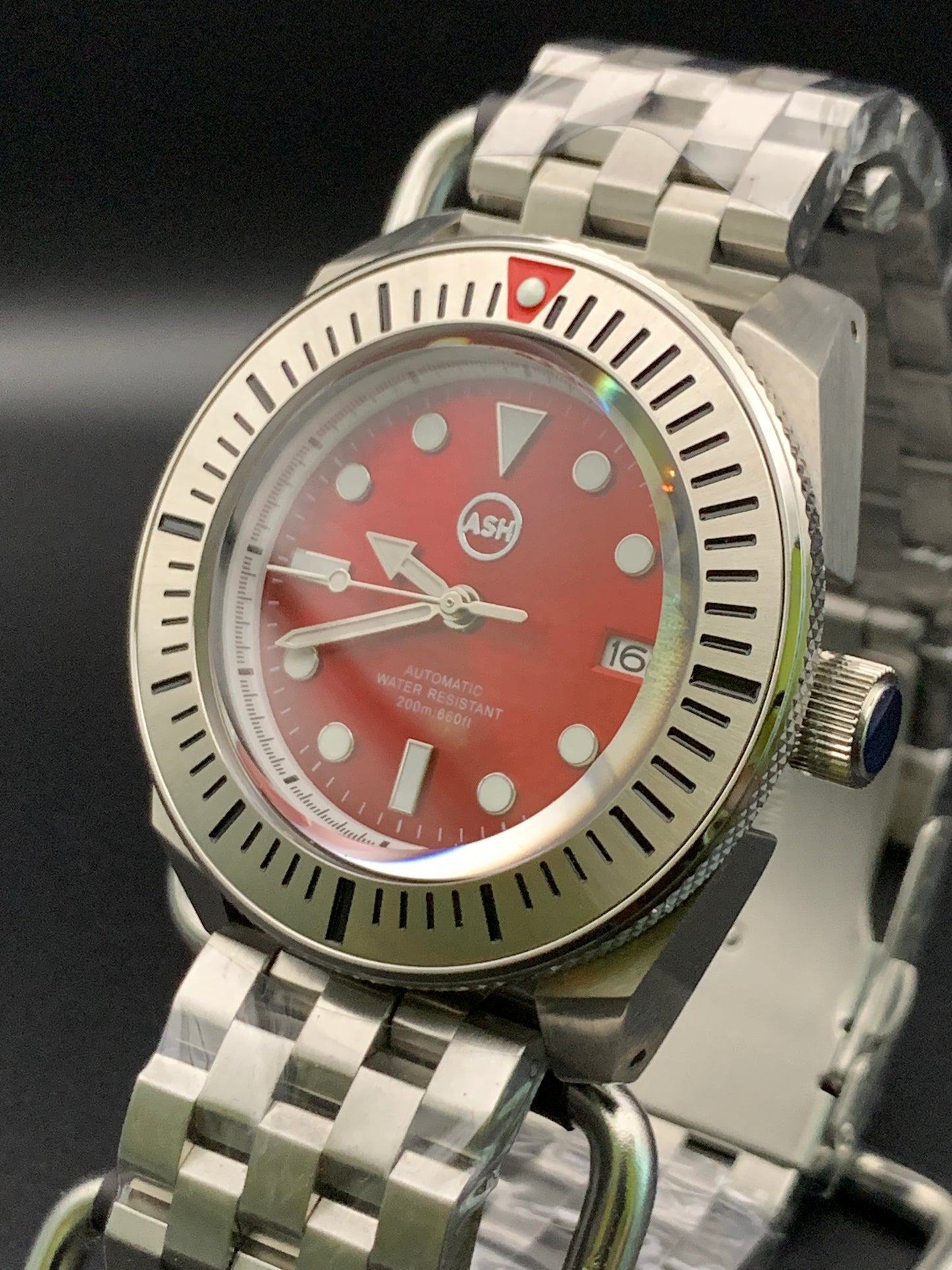 Crimson King Samurai Style. Brushed Bracelet. Seiko NH35 Automatic
