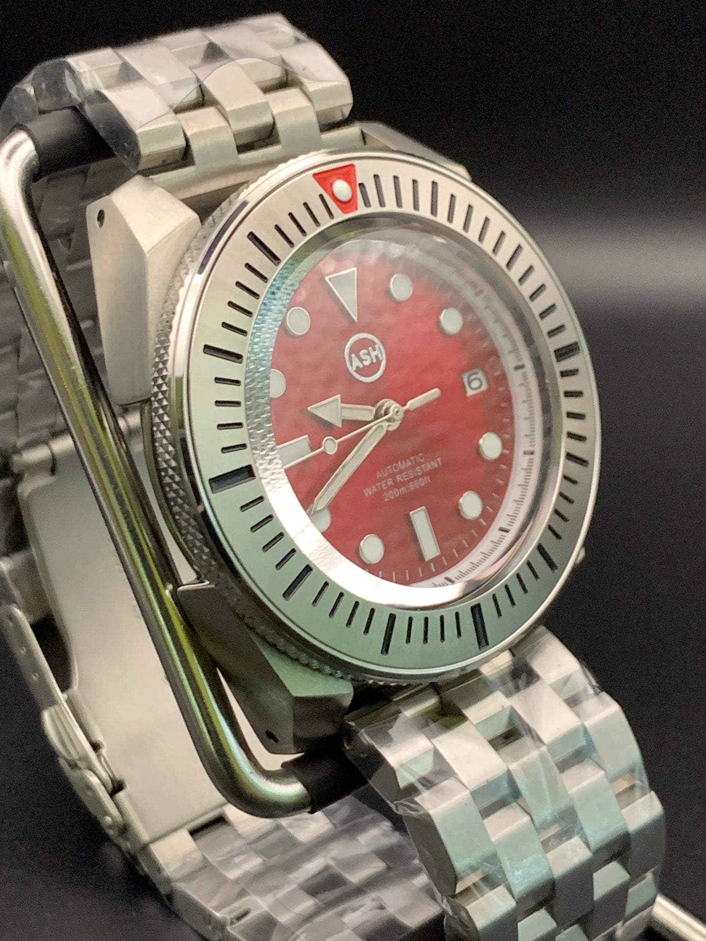 Crimson King Samurai Style. Brushed Bracelet. Seiko NH35 Automatic