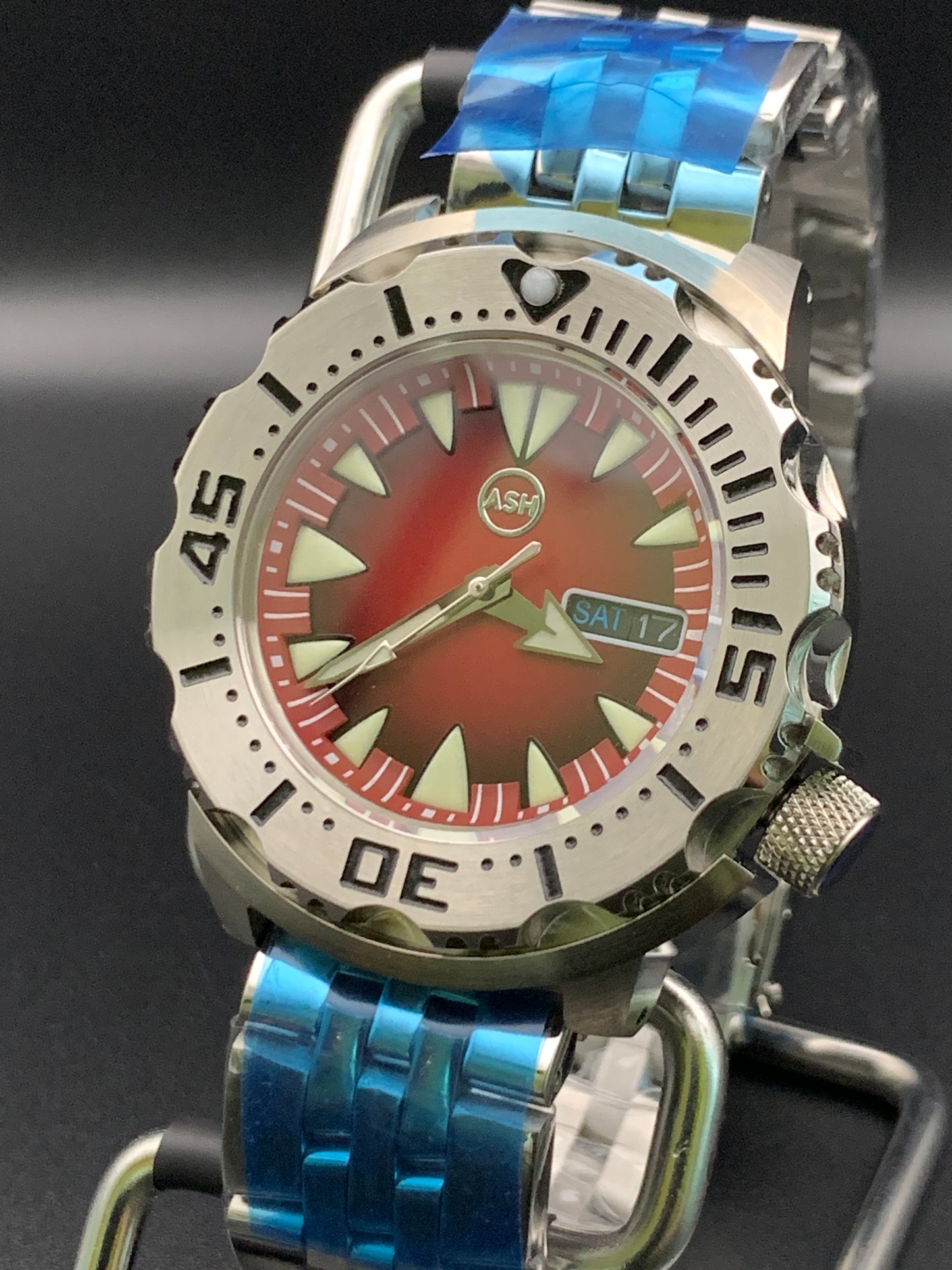 Vicious Monster Wristwatch. Seiko NH36 Automatic. Polished Bracelet.