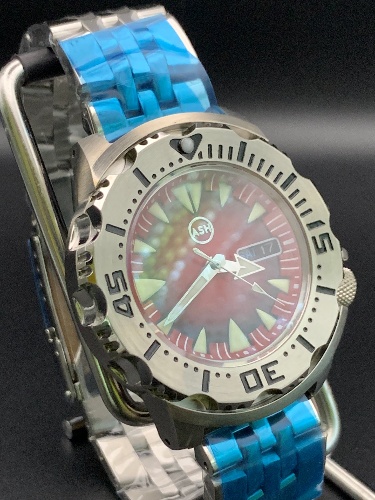 Vicious Monster Wristwatch. Seiko NH36 Automatic. Polished Bracelet.