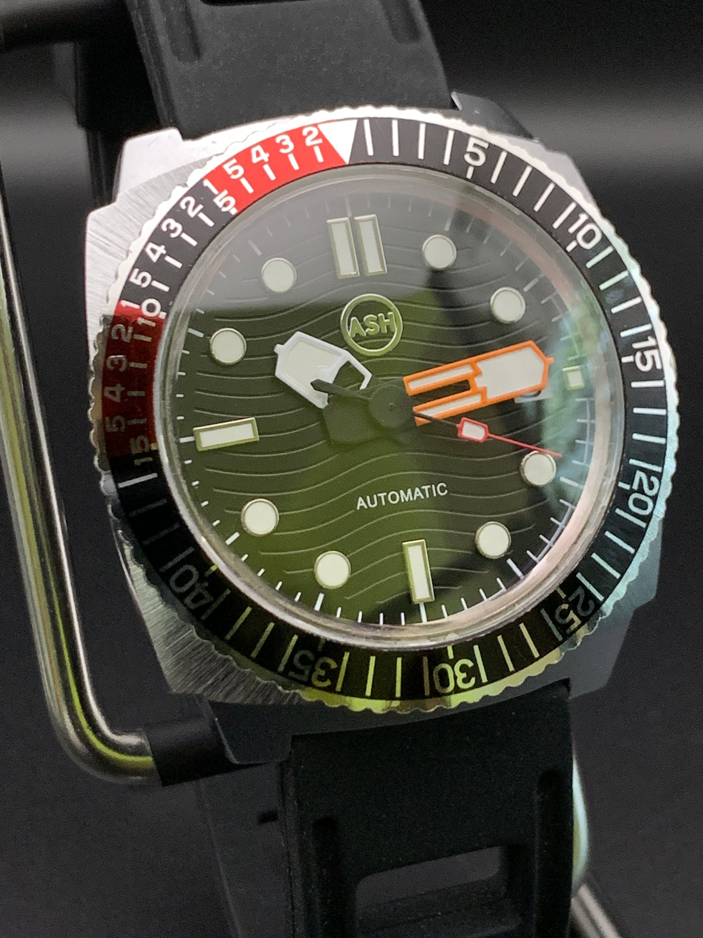 NOS Vintage Cronel Swiss Dive Case Based Wristwatch.Seiko NH35 Automatic
