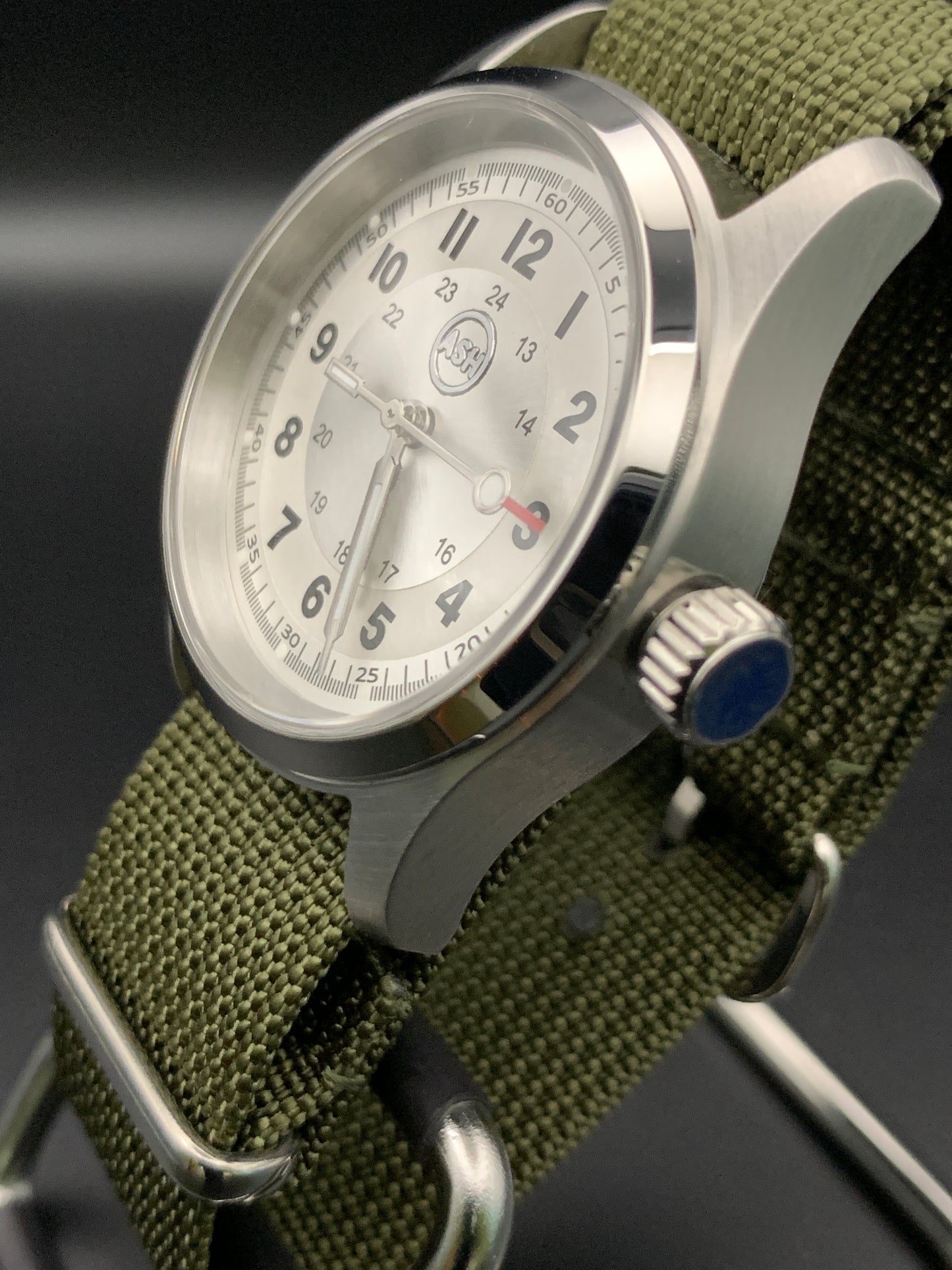 36mm Silver Sunray Field Watch. Seiko NH38 Automatic