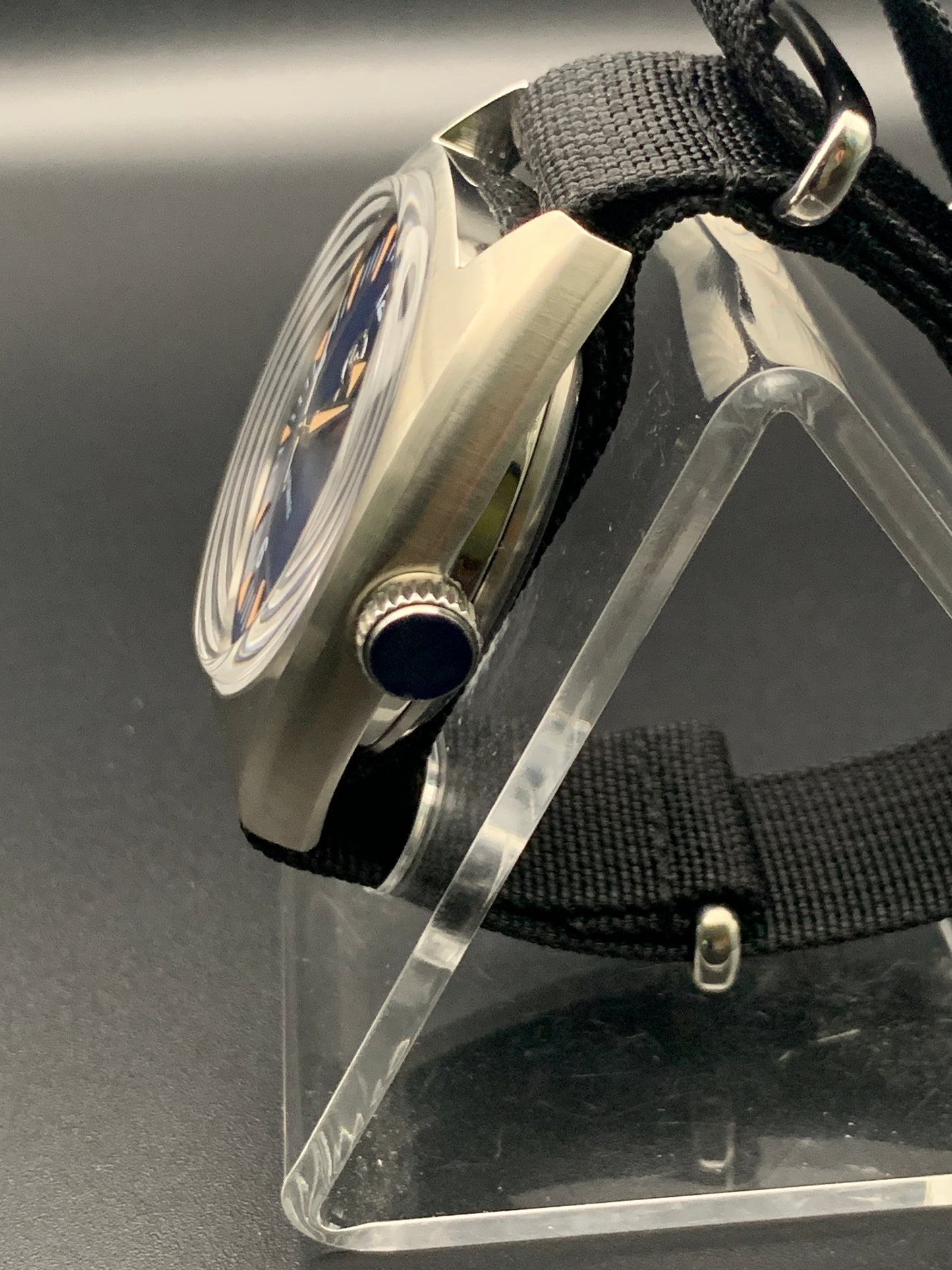 Blue sunray 39mm sport watch. Domed sapphire. Seiko NH35