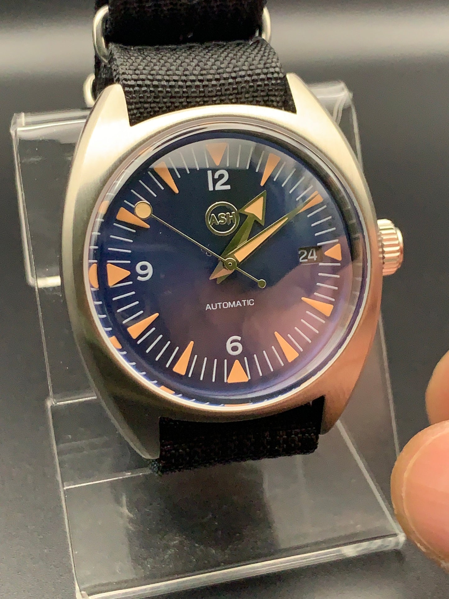 Blue sunray 39mm sport watch. Domed sapphire. Seiko NH35