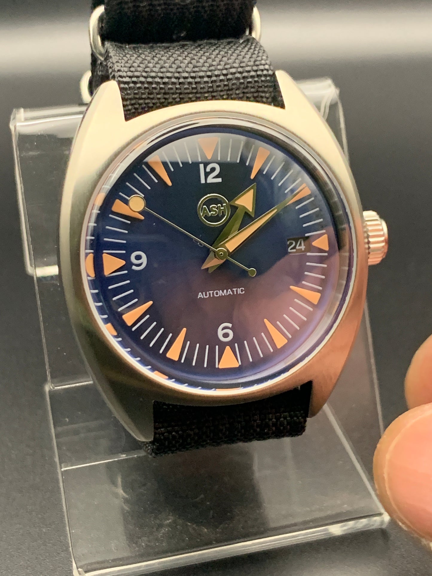 Blue sunray 39mm sport watch. Domed sapphire. Seiko NH35