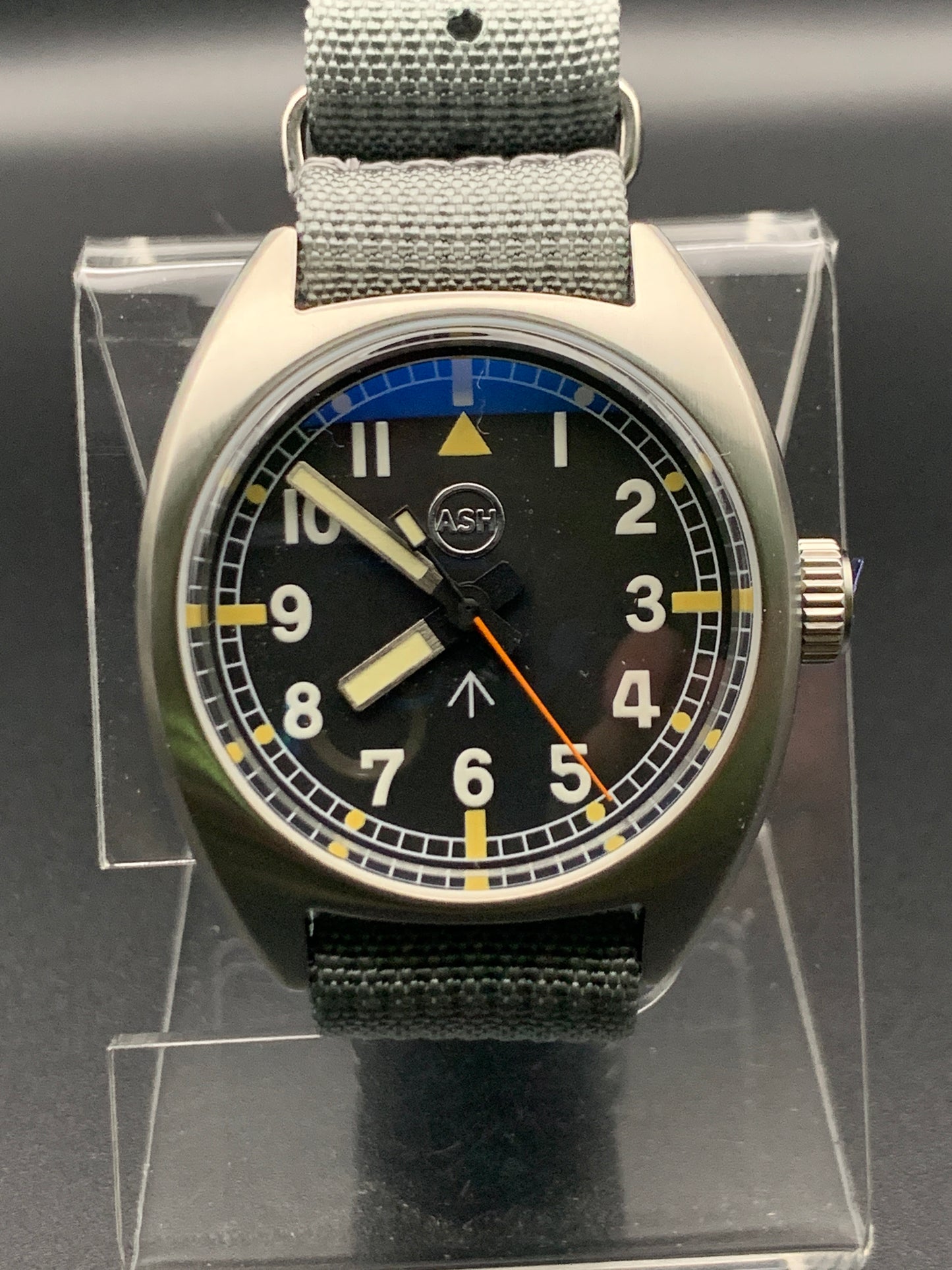 36mm Classic Aviator. Domed sapphire. Seiko NH38