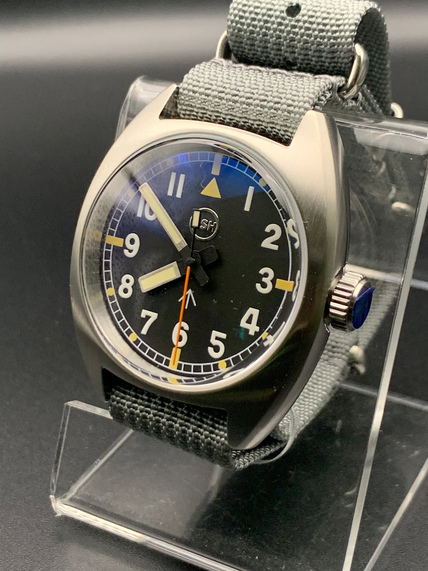 36mm Classic Aviator. Domed sapphire. Seiko NH38