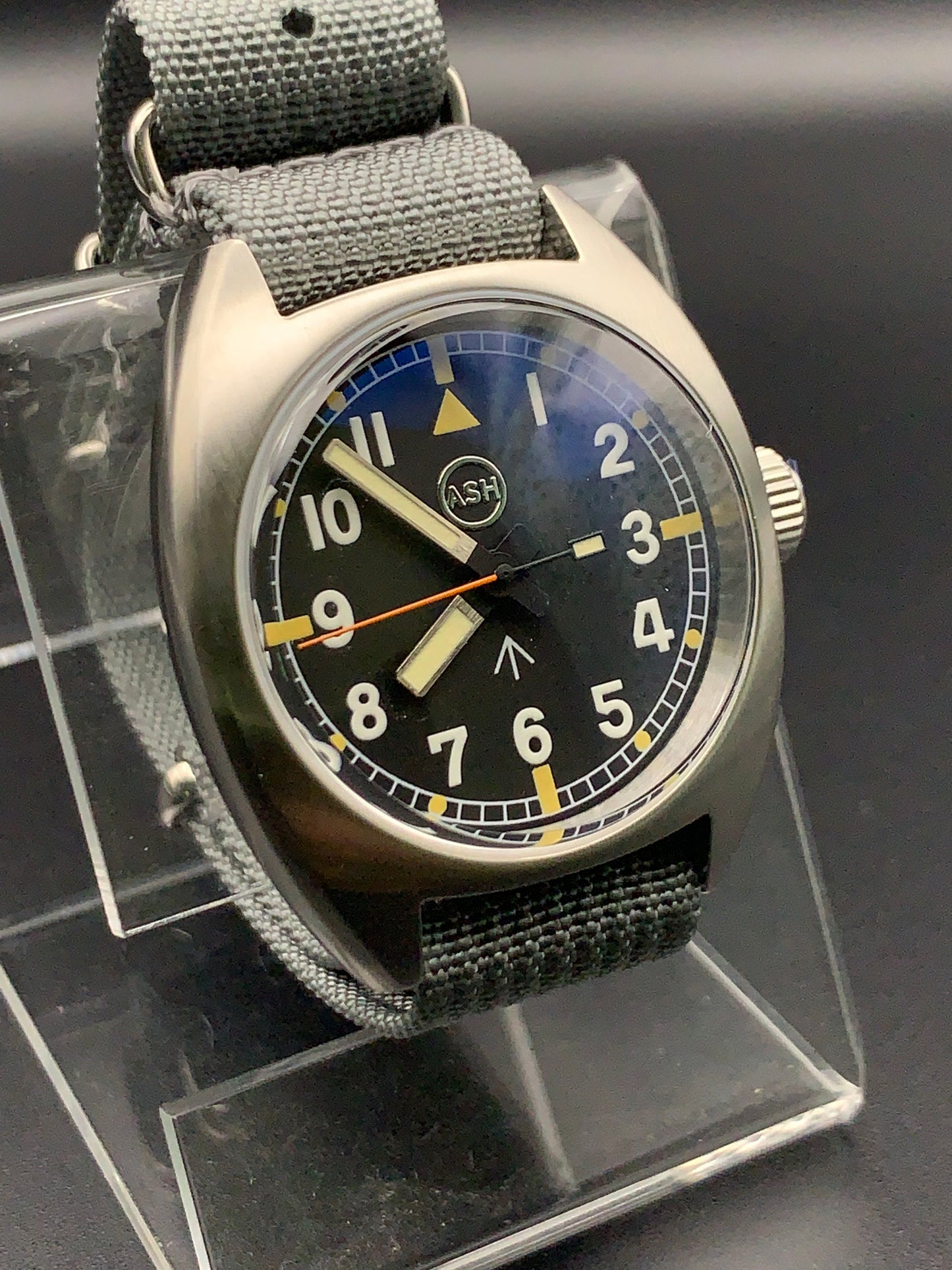 36mm Classic Aviator. Domed sapphire. Seiko NH38