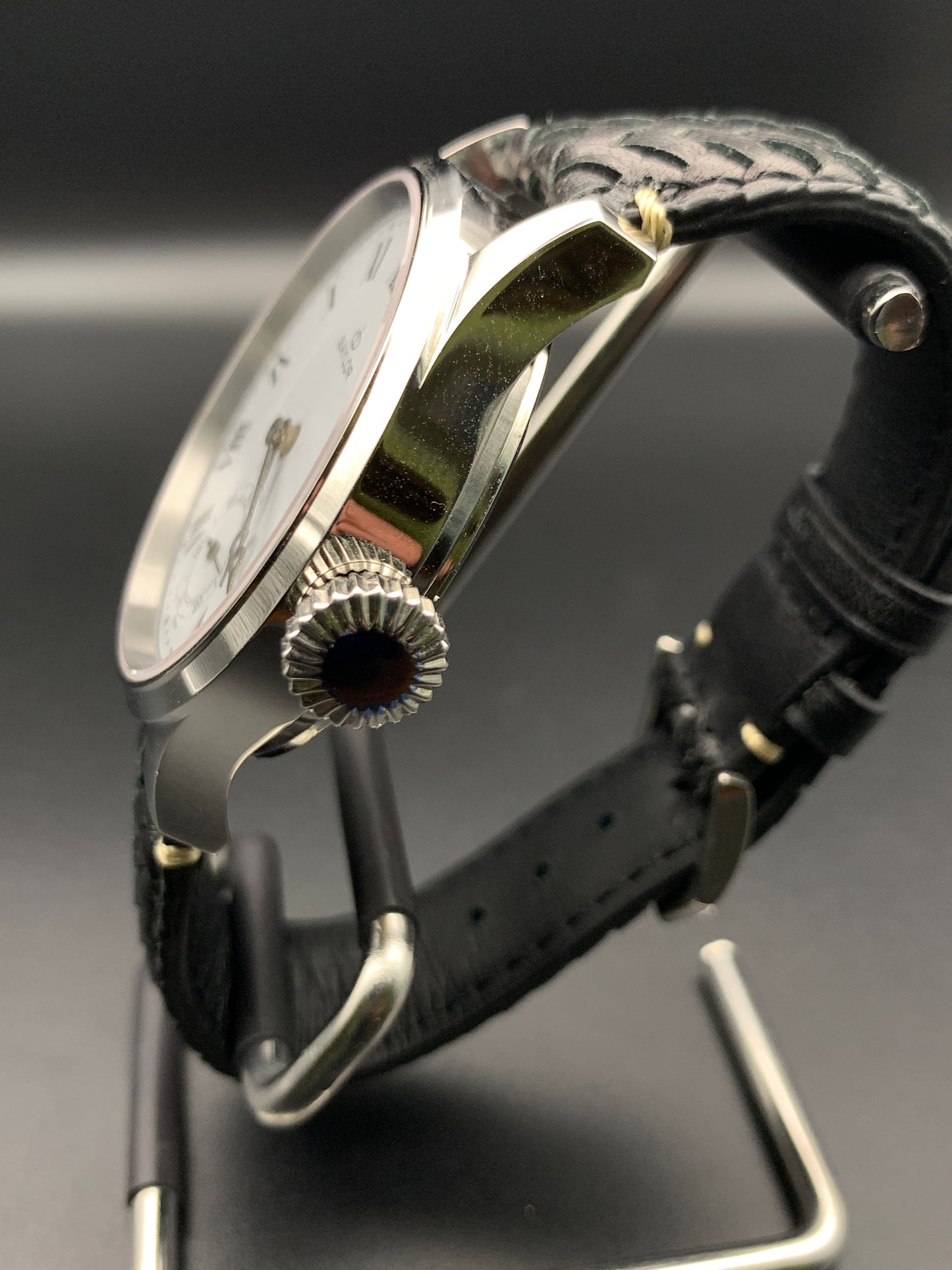 42mm Dress Watch. Baylor pocket watch marriage. Swiss ETA6498 movement.