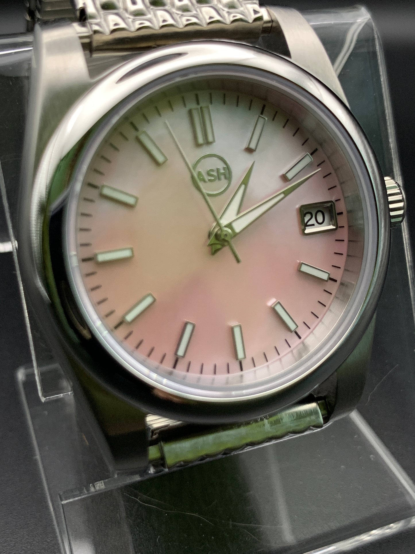Pink Mother of Pearl 36mm dress Watch. Vintage Speidel bracelet.