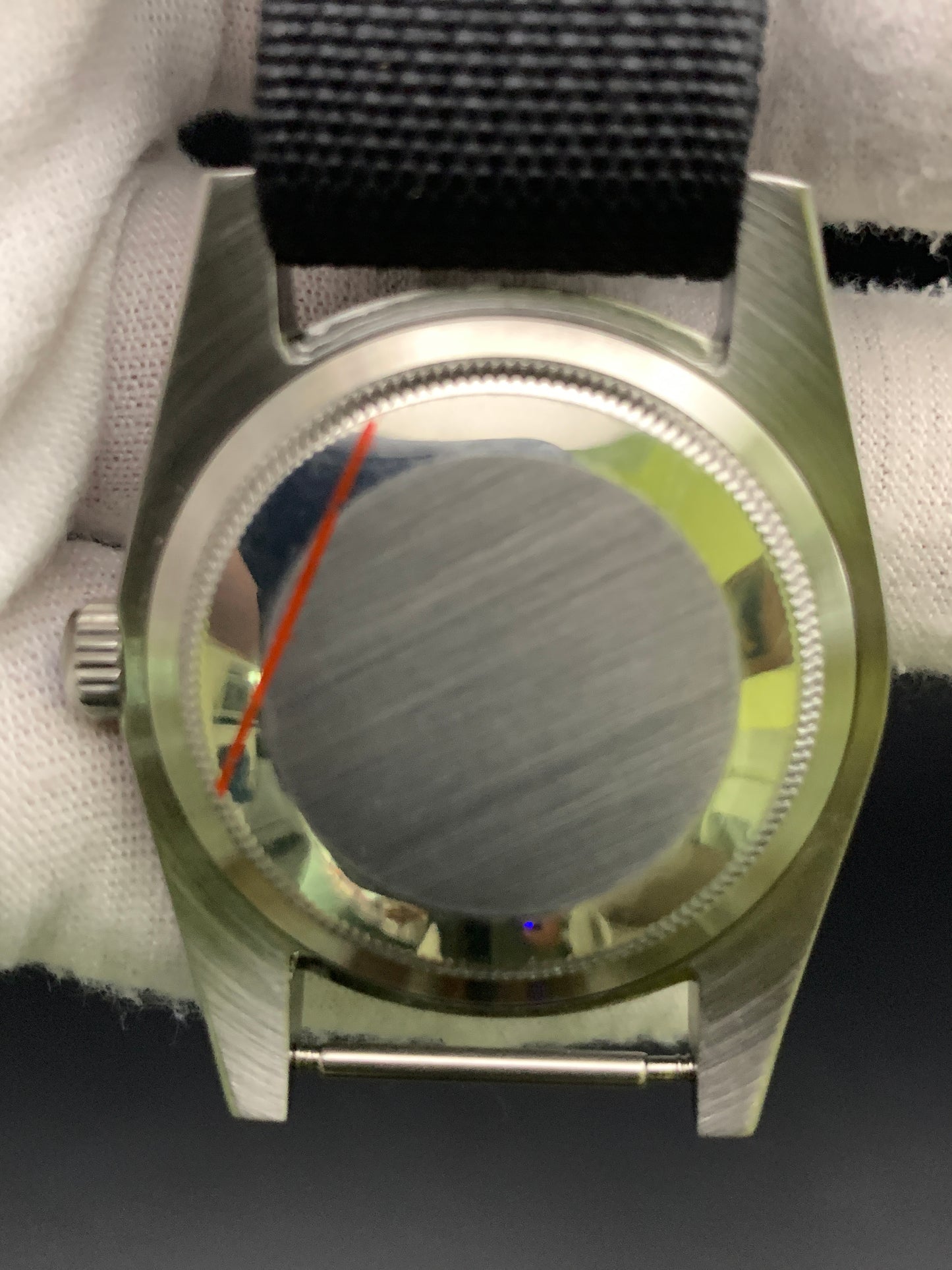 Silver sunray and black field watch. 36mm. Sapphire crystal. Seiko NH38.
