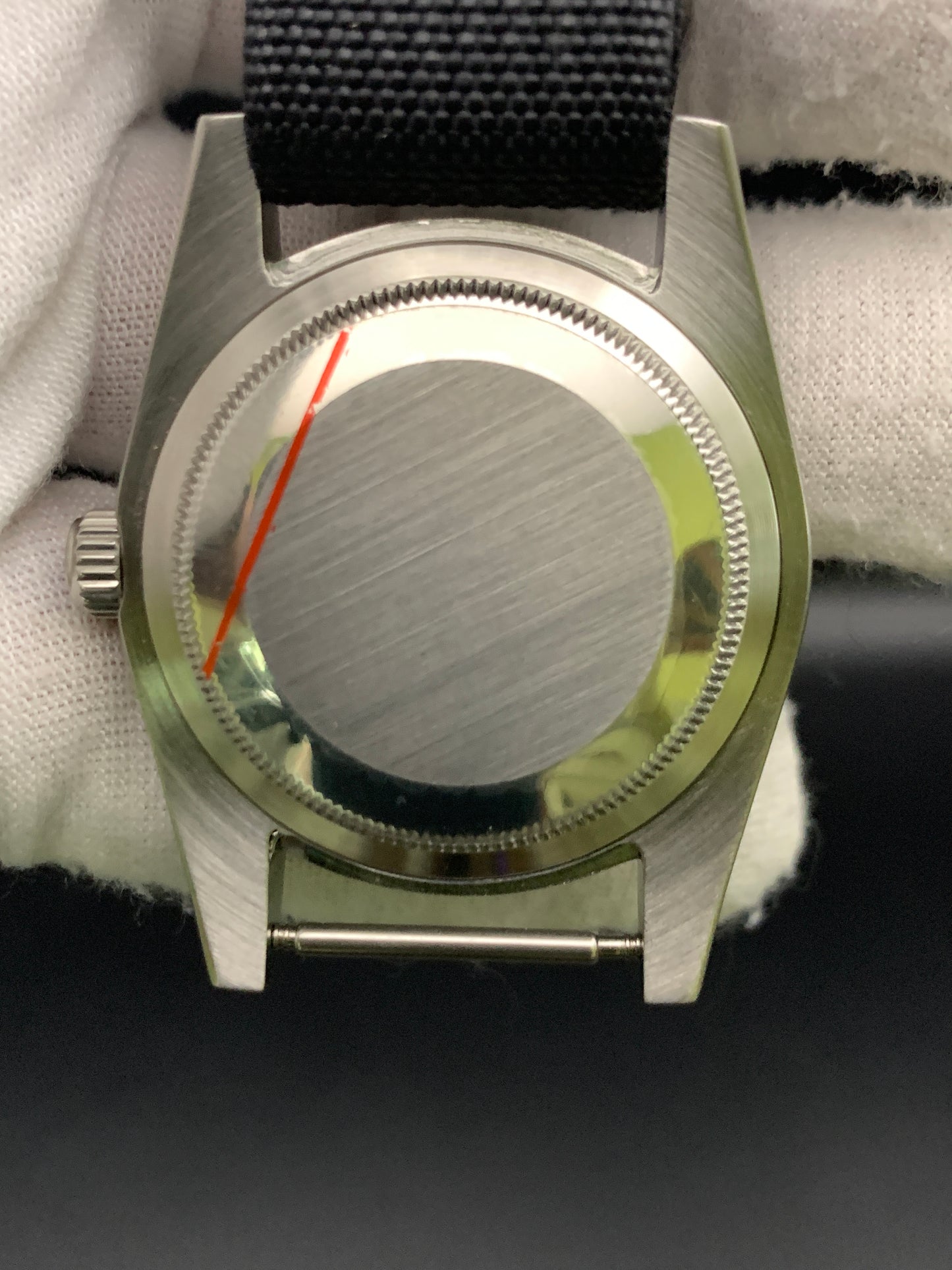 Silver sunray and black field watch. 36mm. Sapphire crystal. Seiko NH38.