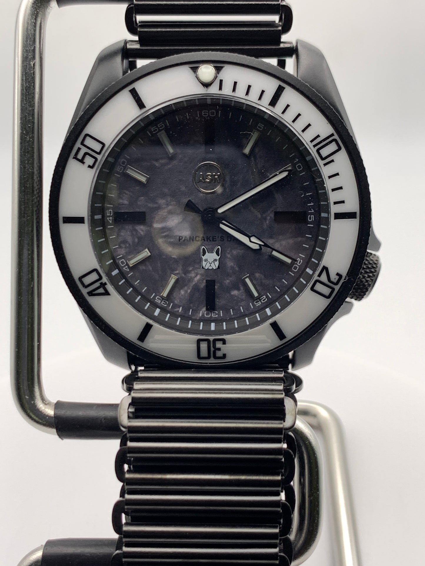 Jason Tribute #4 - 40mm PVD coated stainless steel. Sapphire crystal. Custom dial. Seiko NH38. 5 straps pictured included.