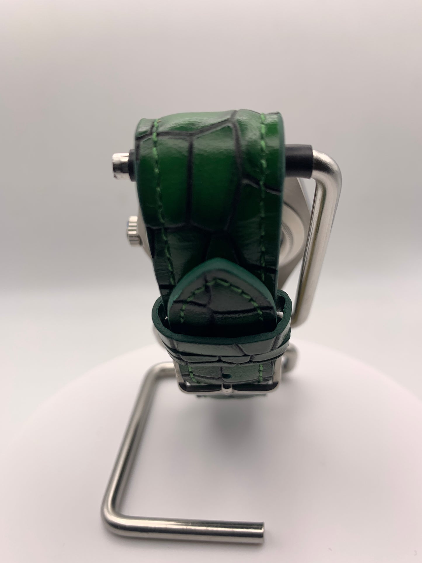 Envy. 39mm Stainless steel. Sapphire crystal. Seiko NH35.