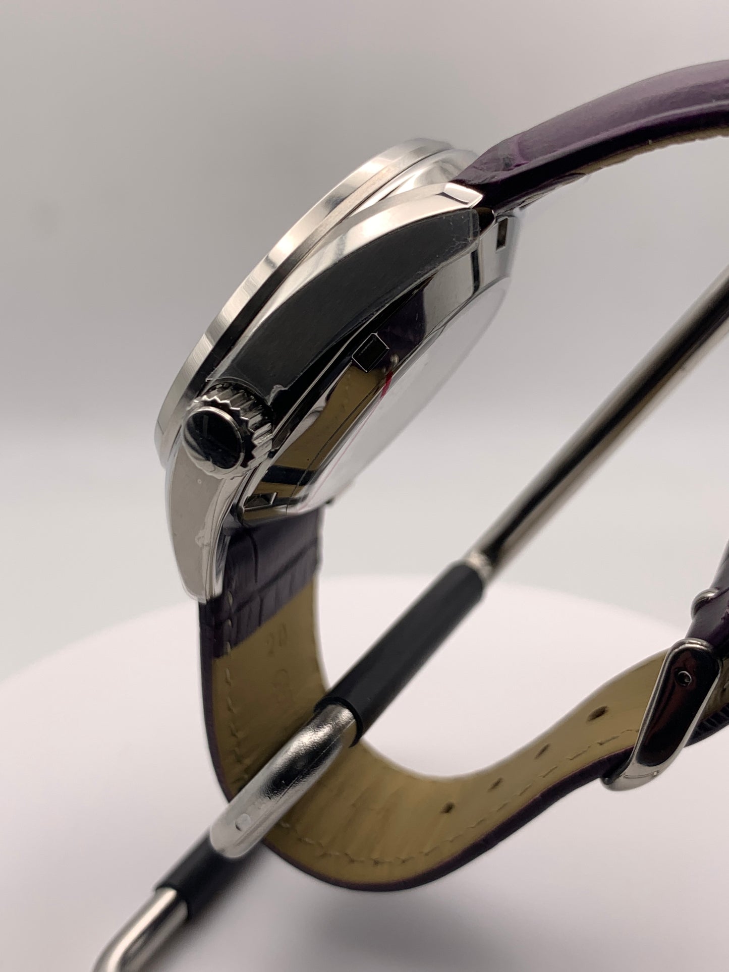 People Eater. 38mm Stainless steel. Sapphire crystal. Seiko NH38. Bracelet and leather strap included.