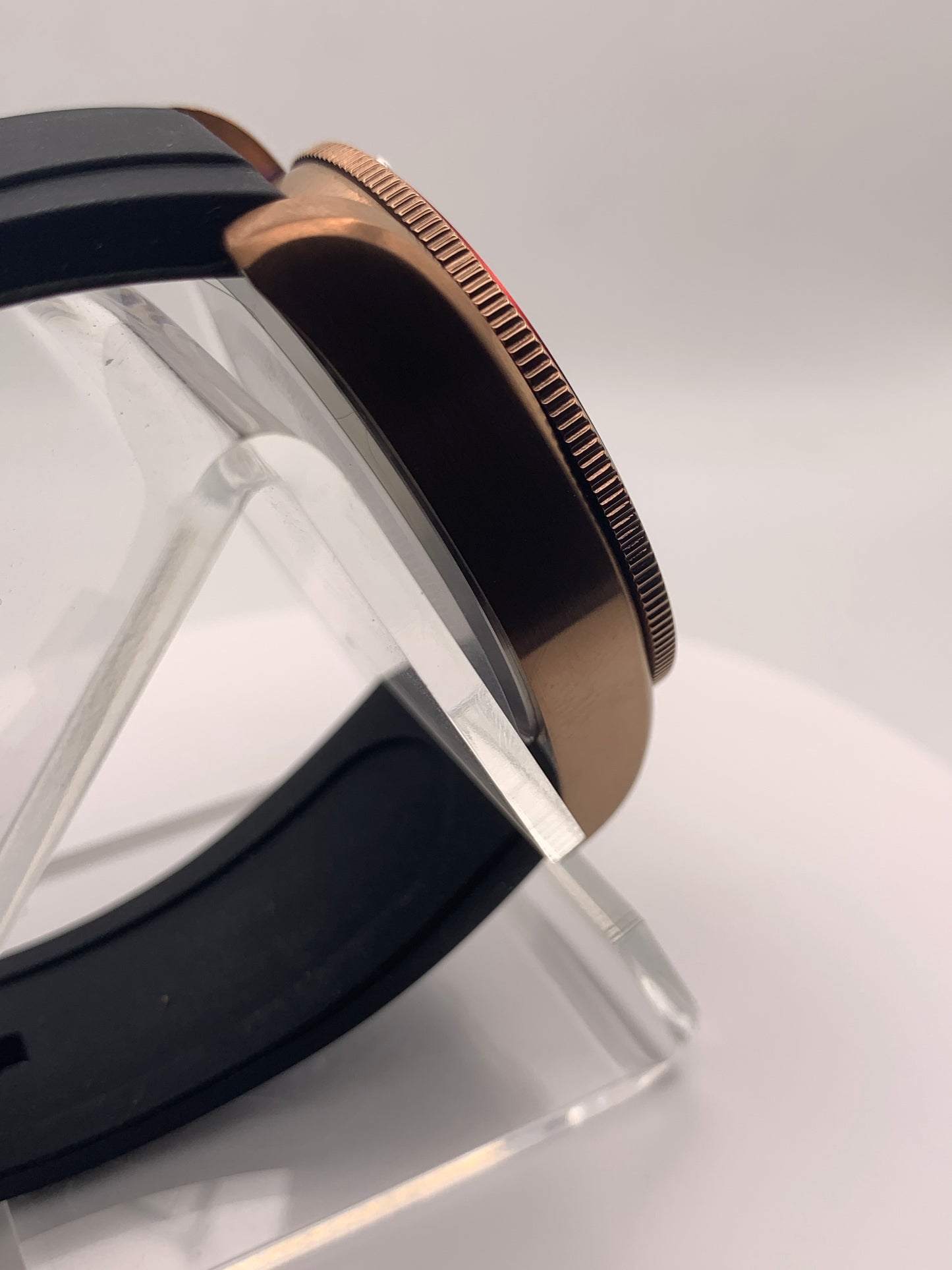 Dark Inlet. 41mm Rose gold stainless steel. Sapphire crystal. Seiko NH35.